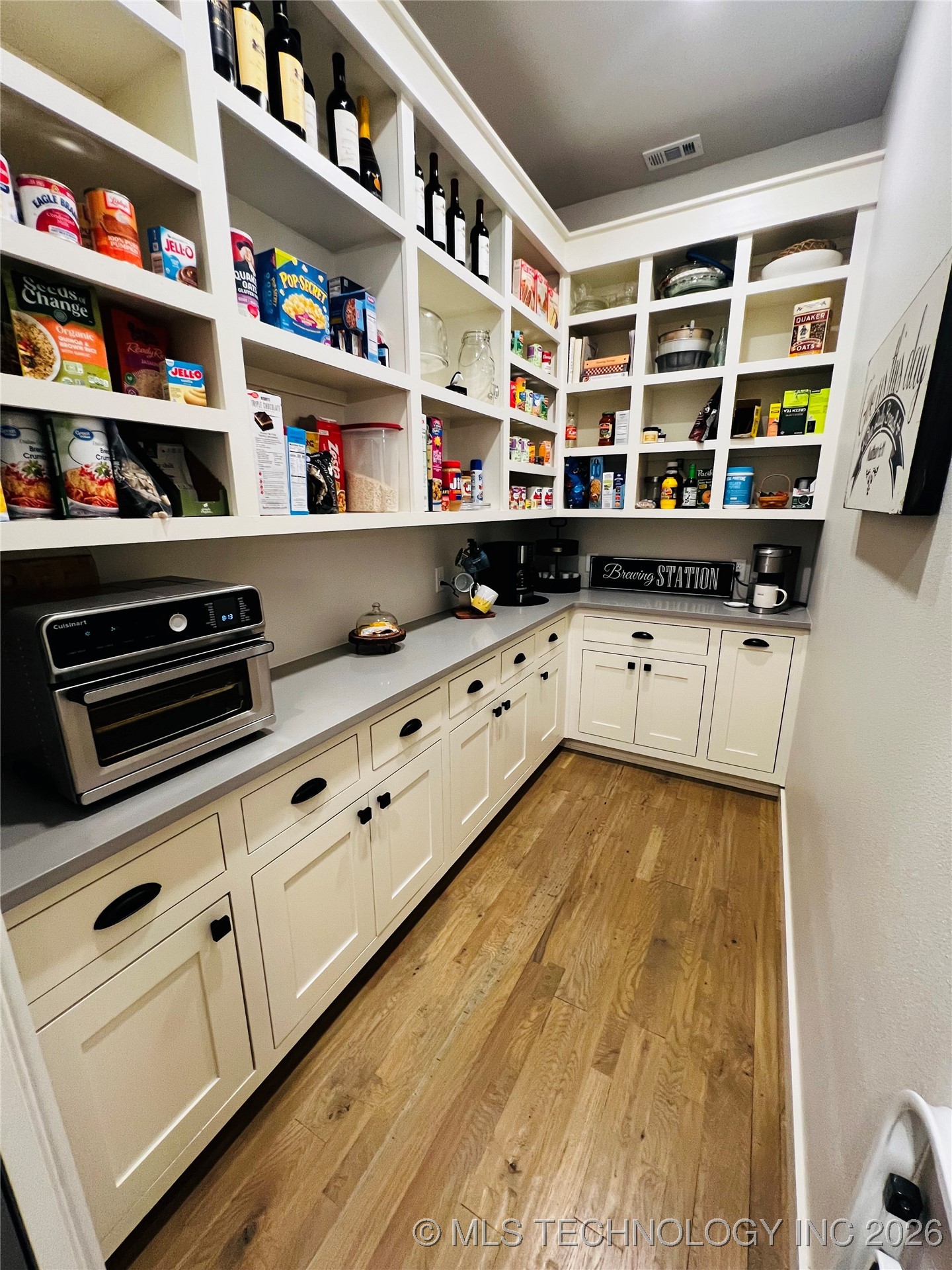 3611 N Country Club Circle Property Photo 16