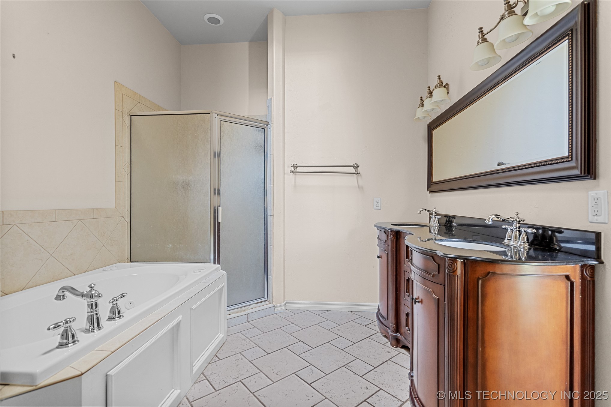 402 Birdseye Property Photo 12