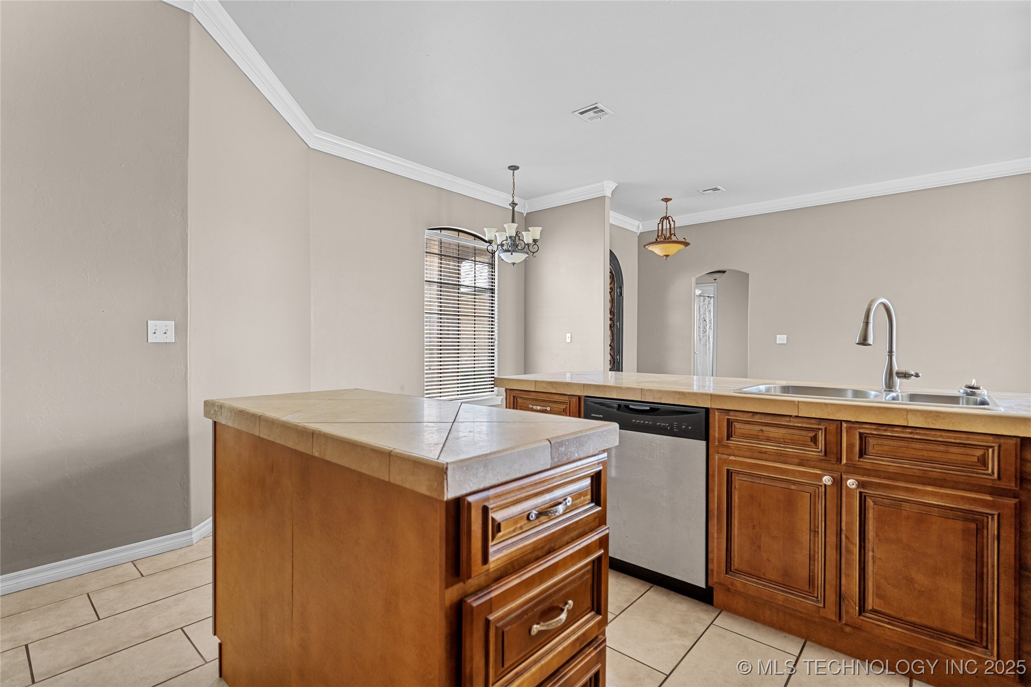 402 Birdseye Property Photo 13