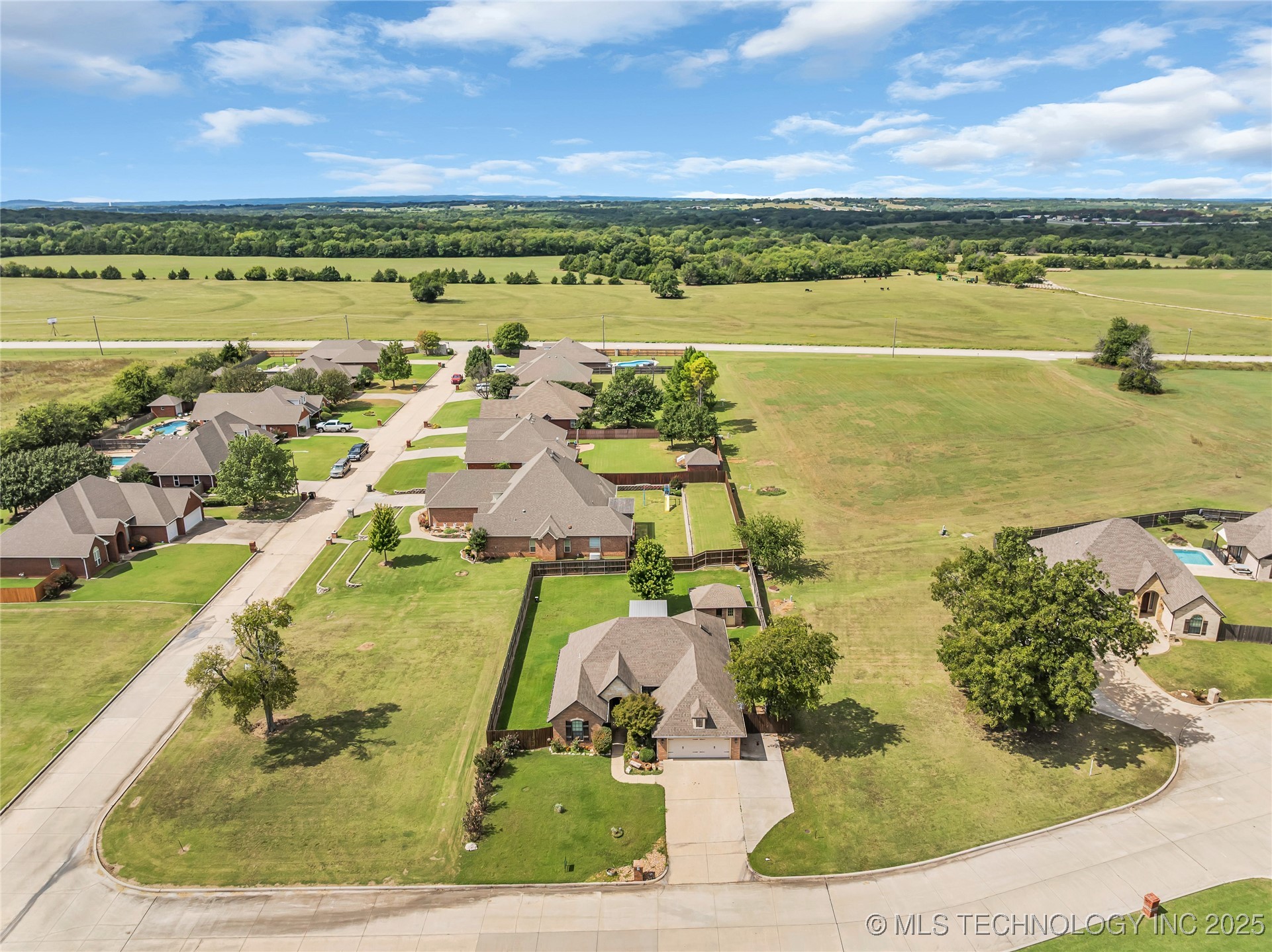 402 Birdseye Property Photo 33