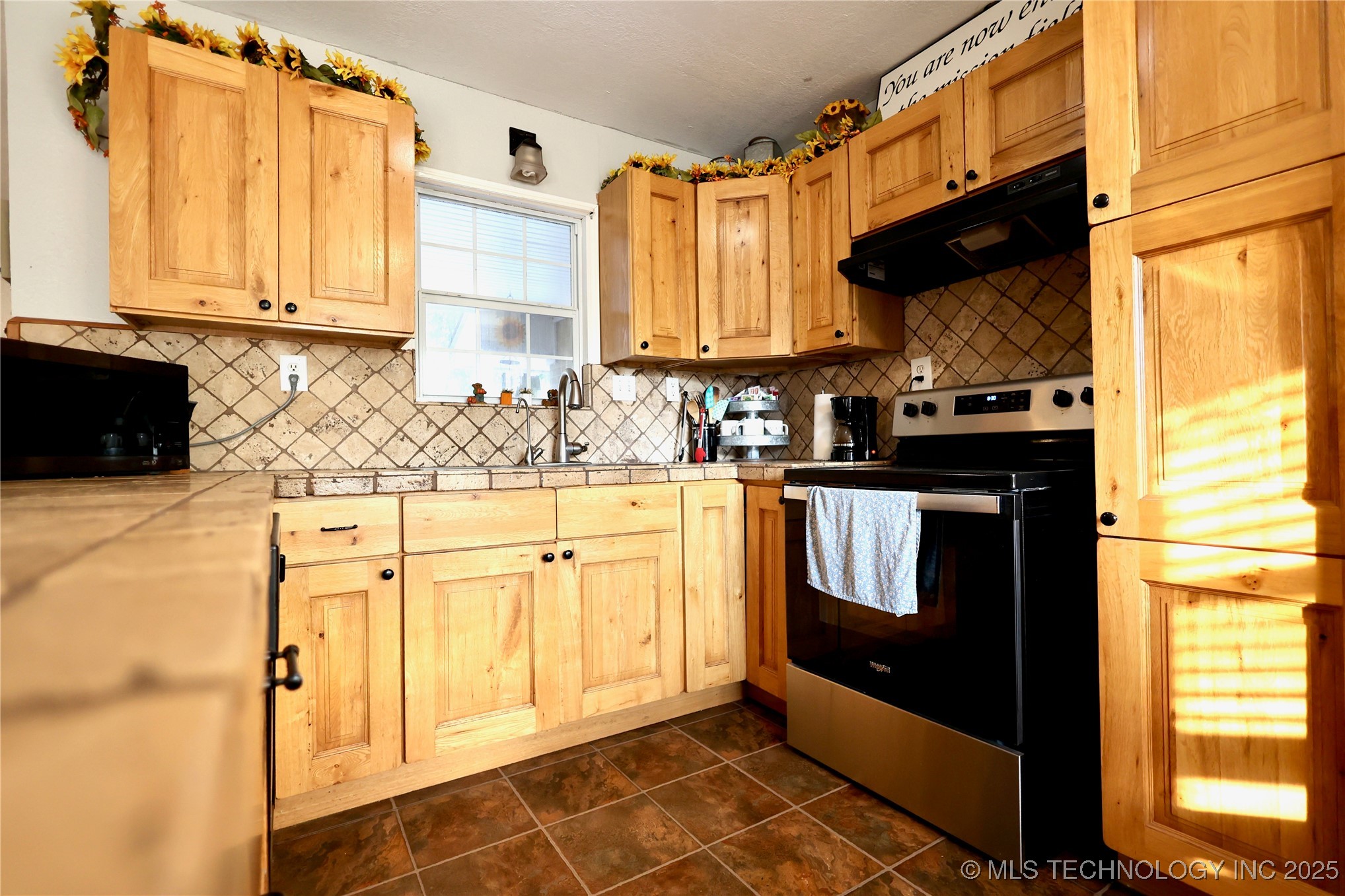 400 S 7th Street Property Photo 3