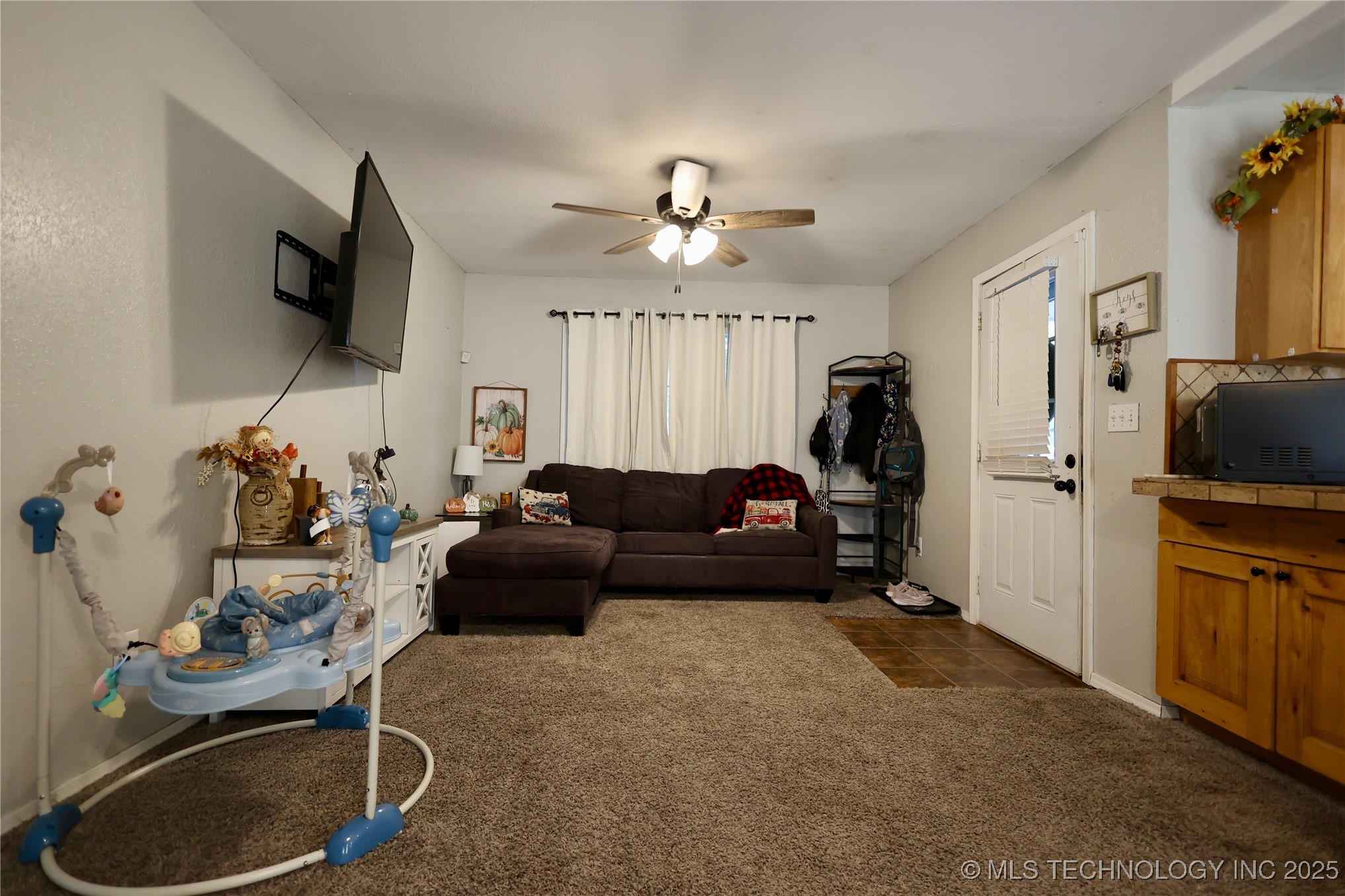 400 S 7th Street Property Photo 5