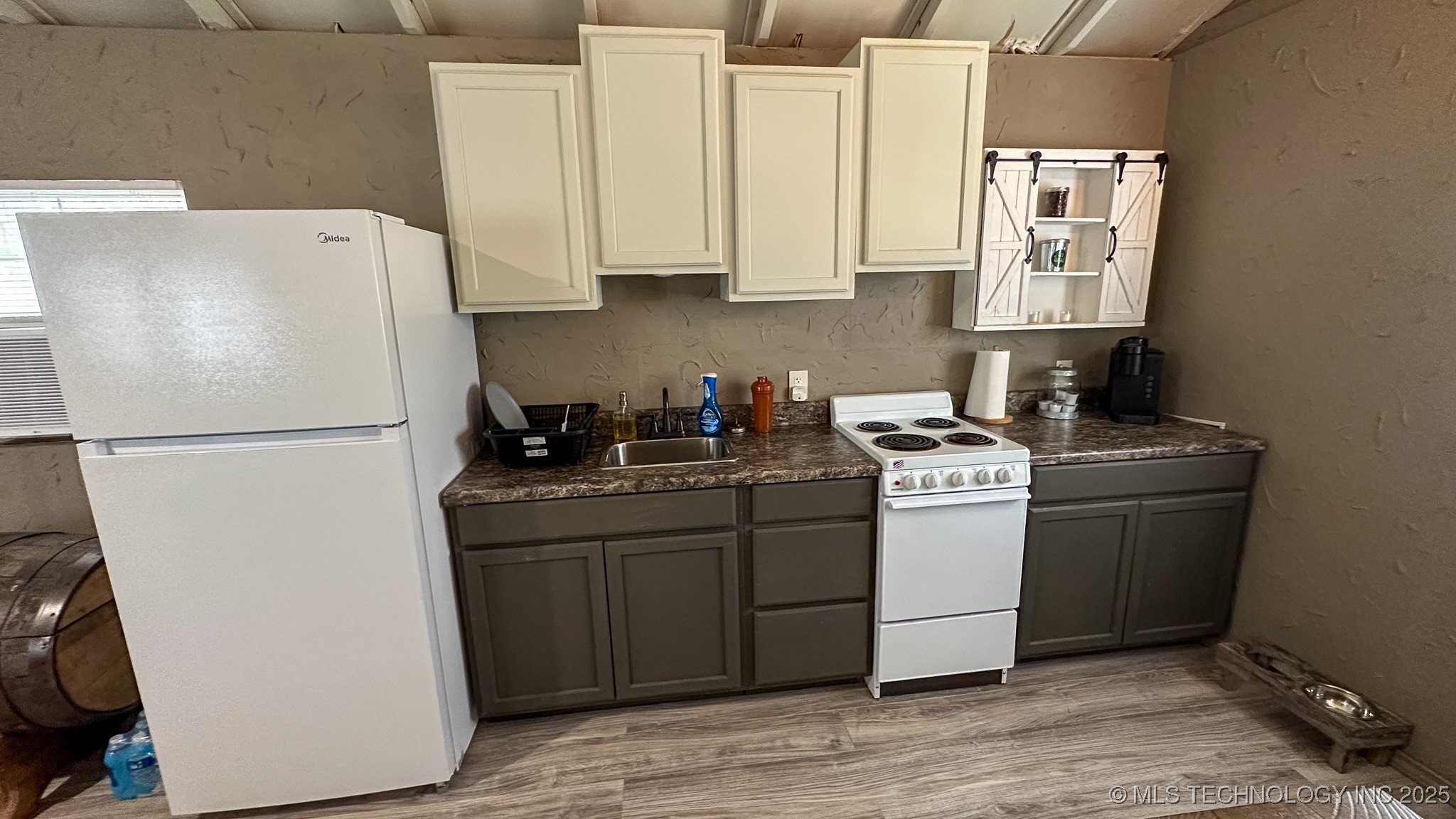 2 True Grit Trail Property Photo 18