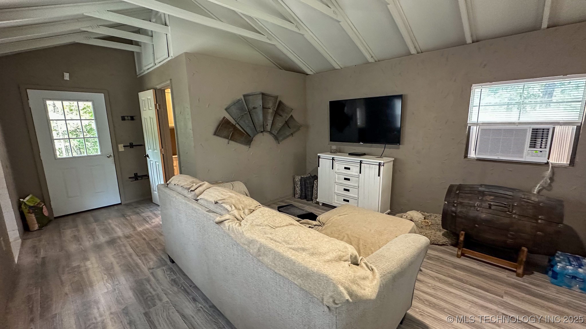 2 True Grit Trail Property Photo 24