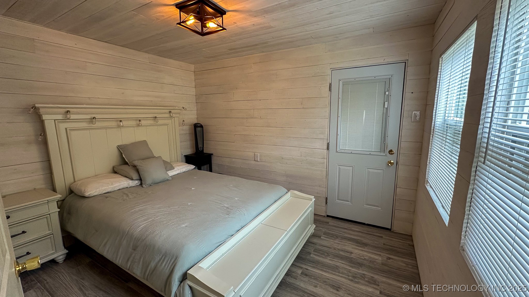 2 True Grit Trail Property Photo 32