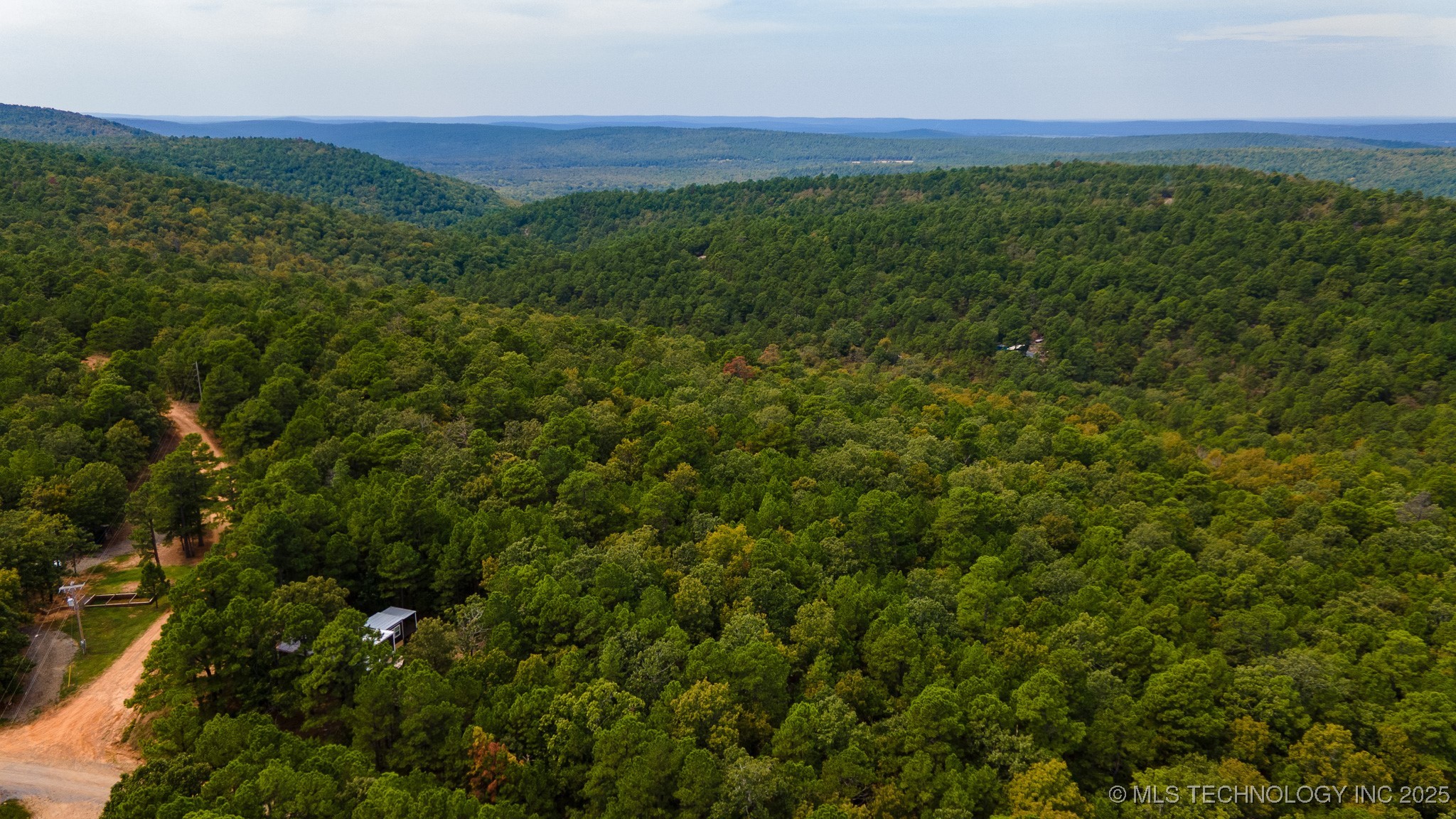 2 True Grit Trail Property Photo 54