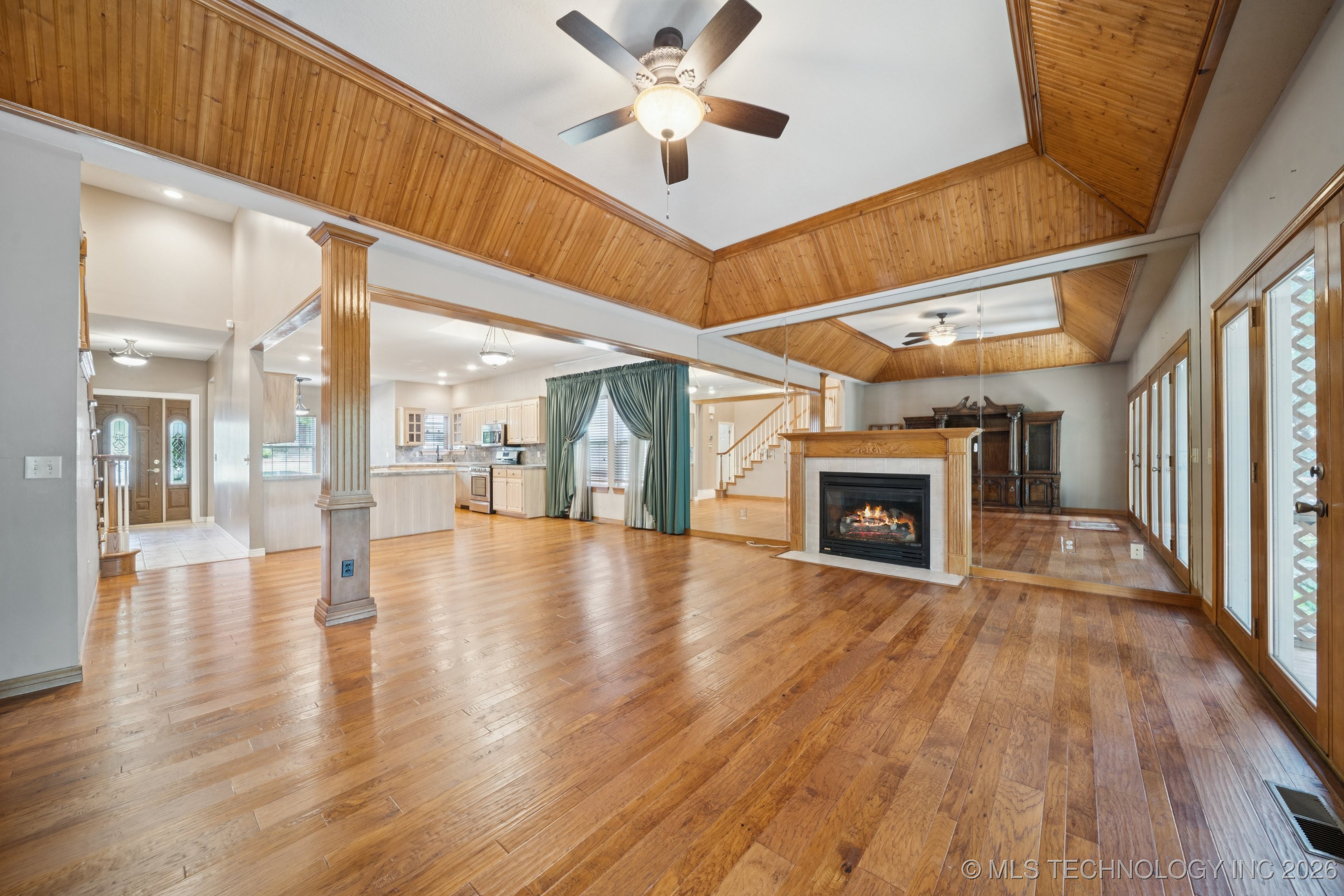 889 Ivy Lane Property Photo 10