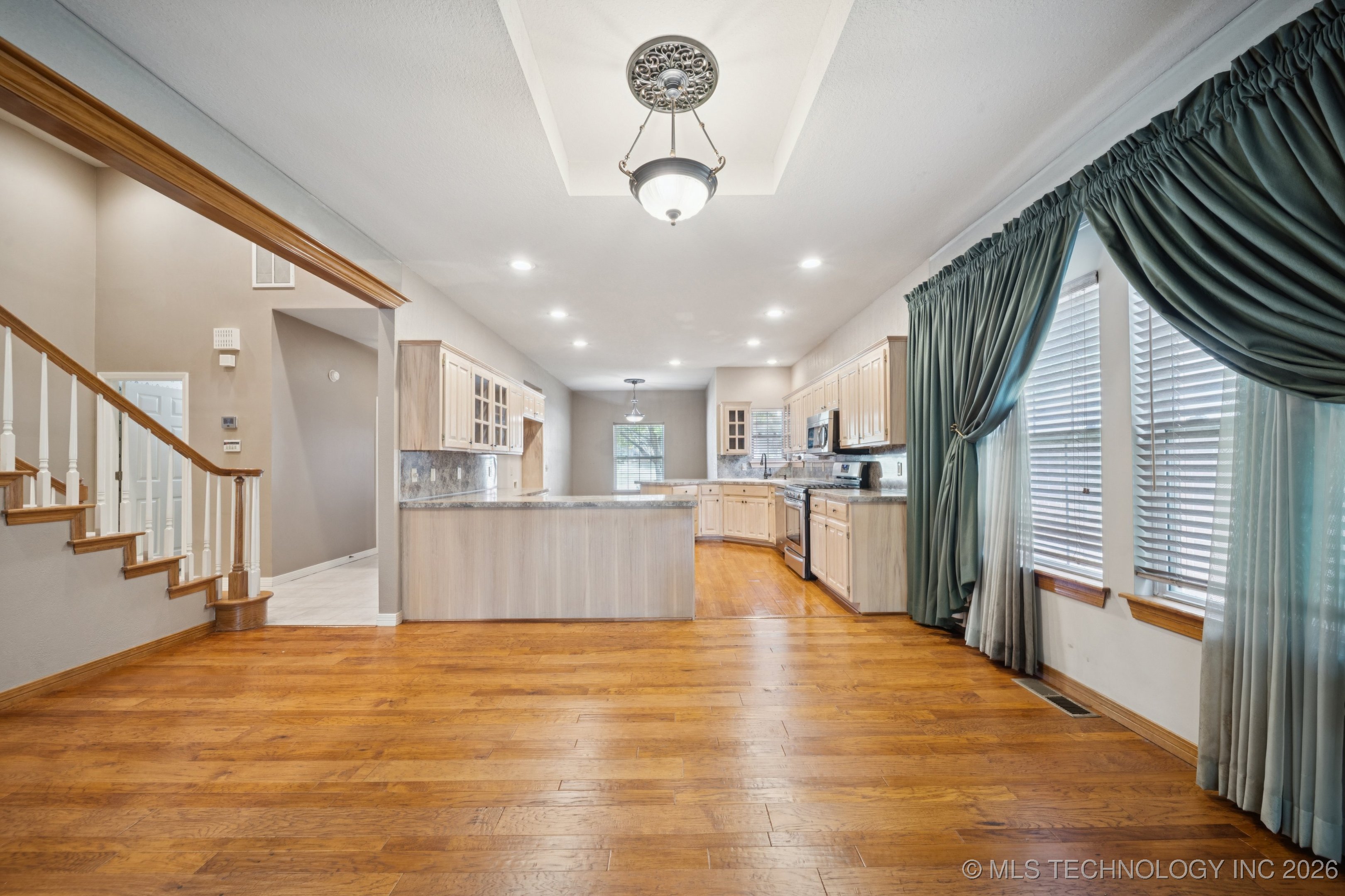 889 Ivy Lane Property Photo 11