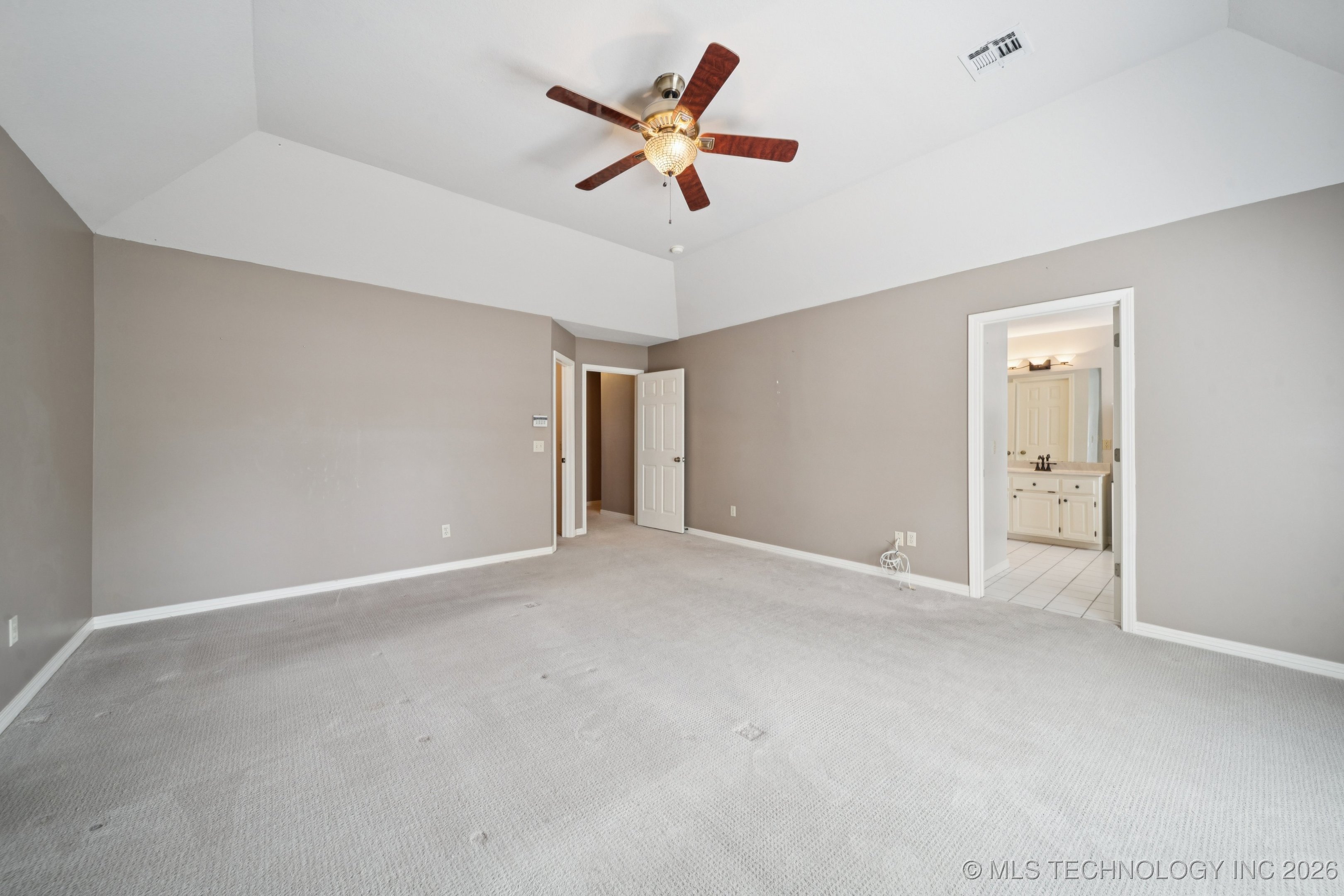 889 Ivy Lane Property Photo 19