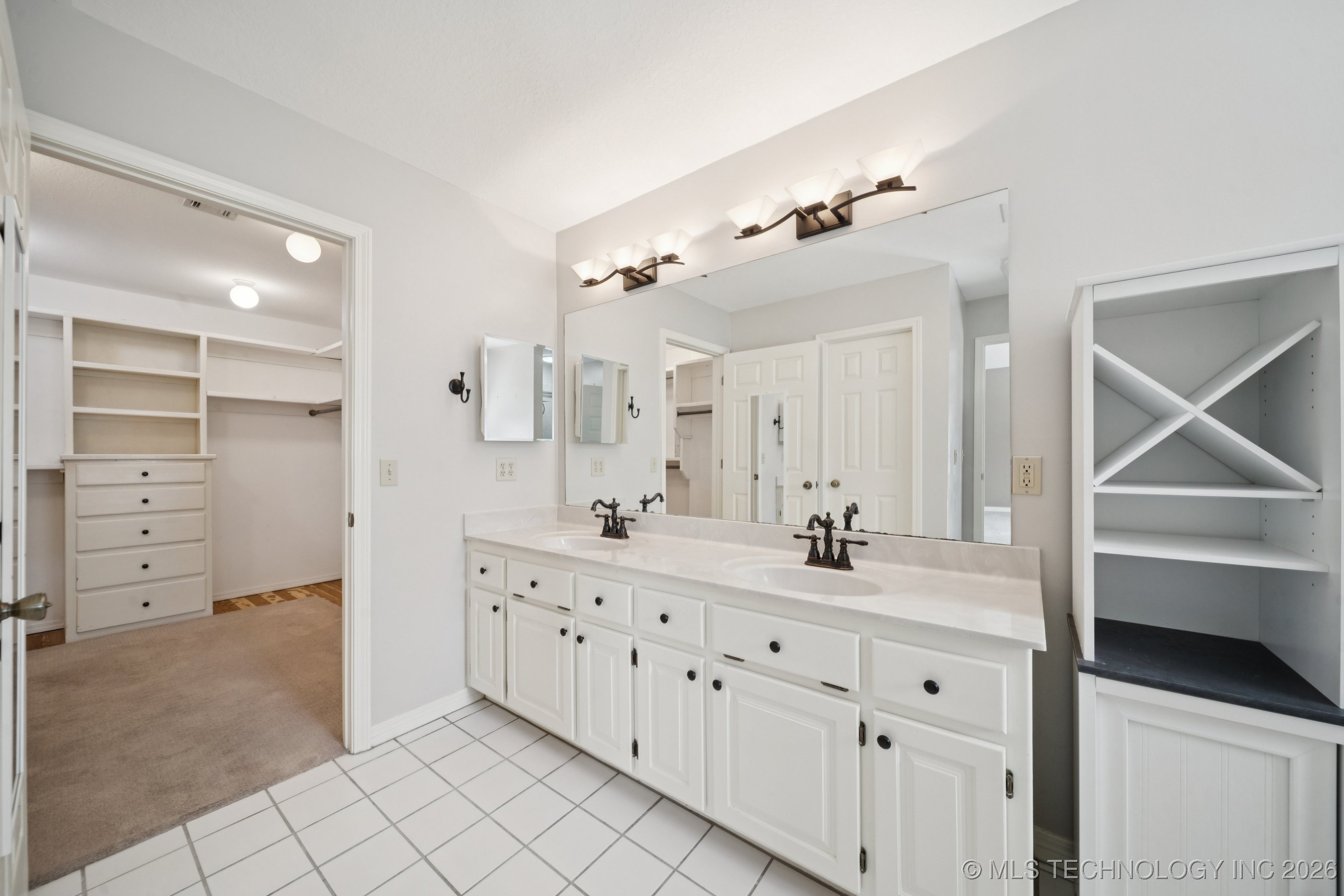 889 Ivy Lane Property Photo 21