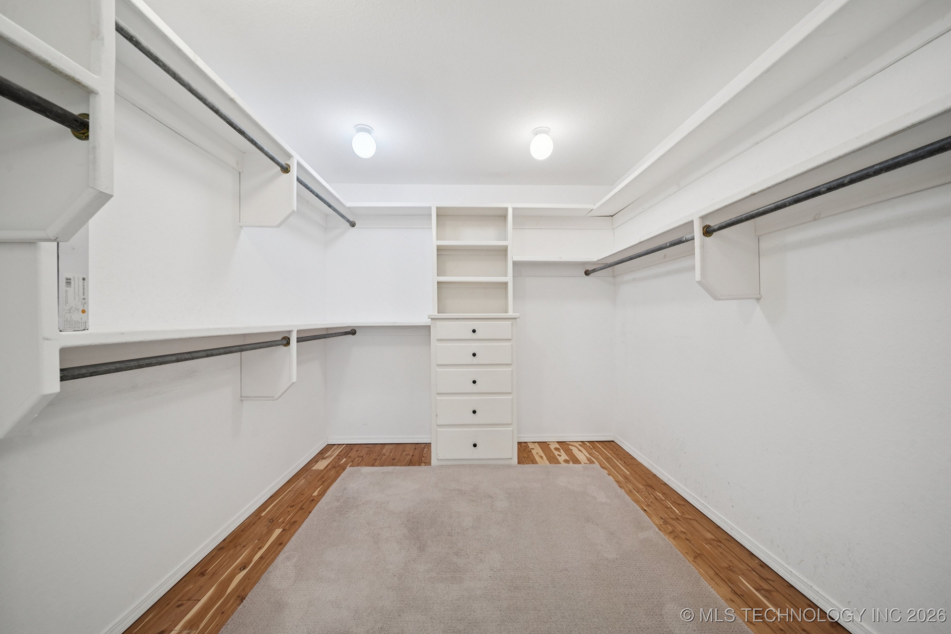 889 Ivy Lane Property Photo 25