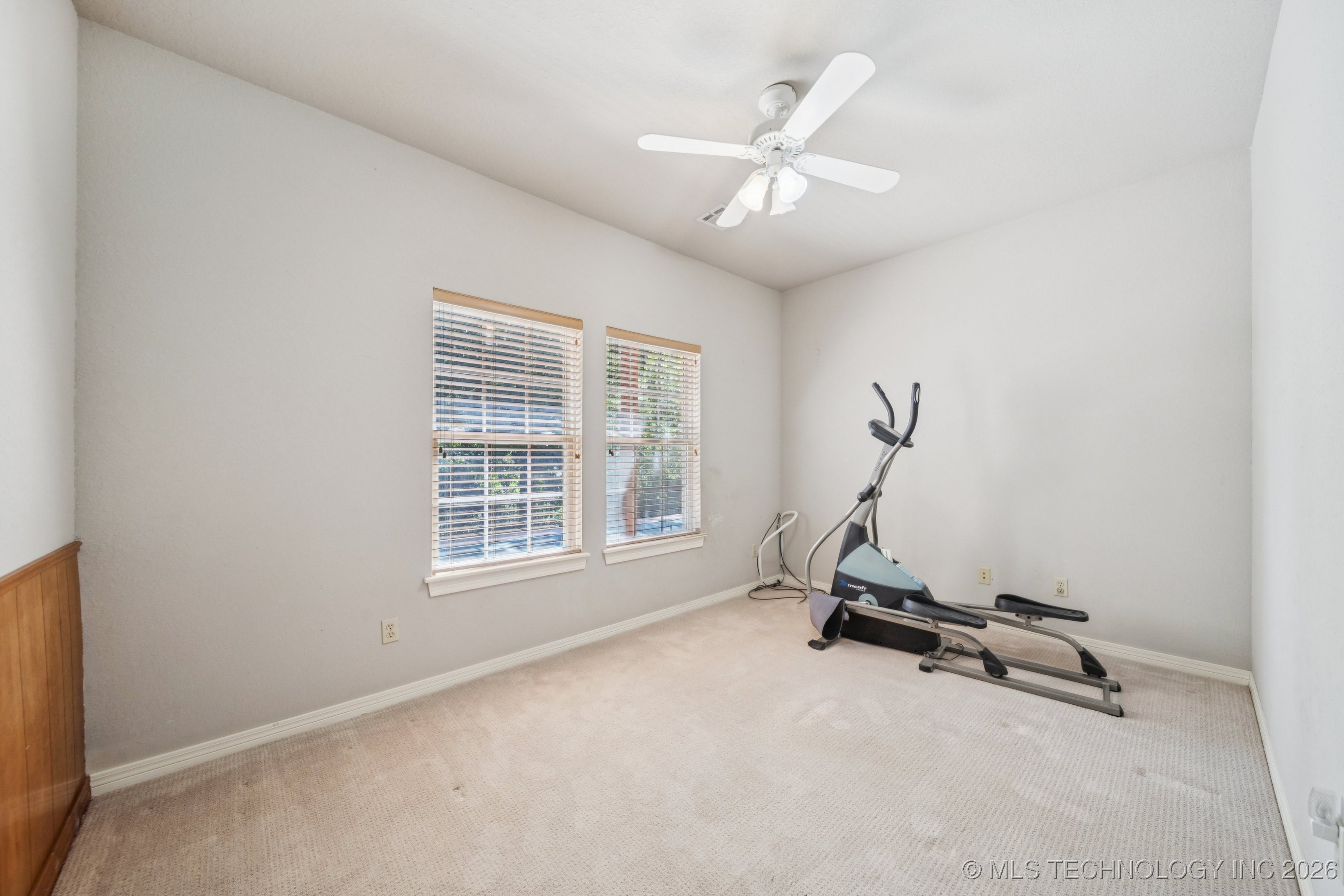 889 Ivy Lane Property Photo 34