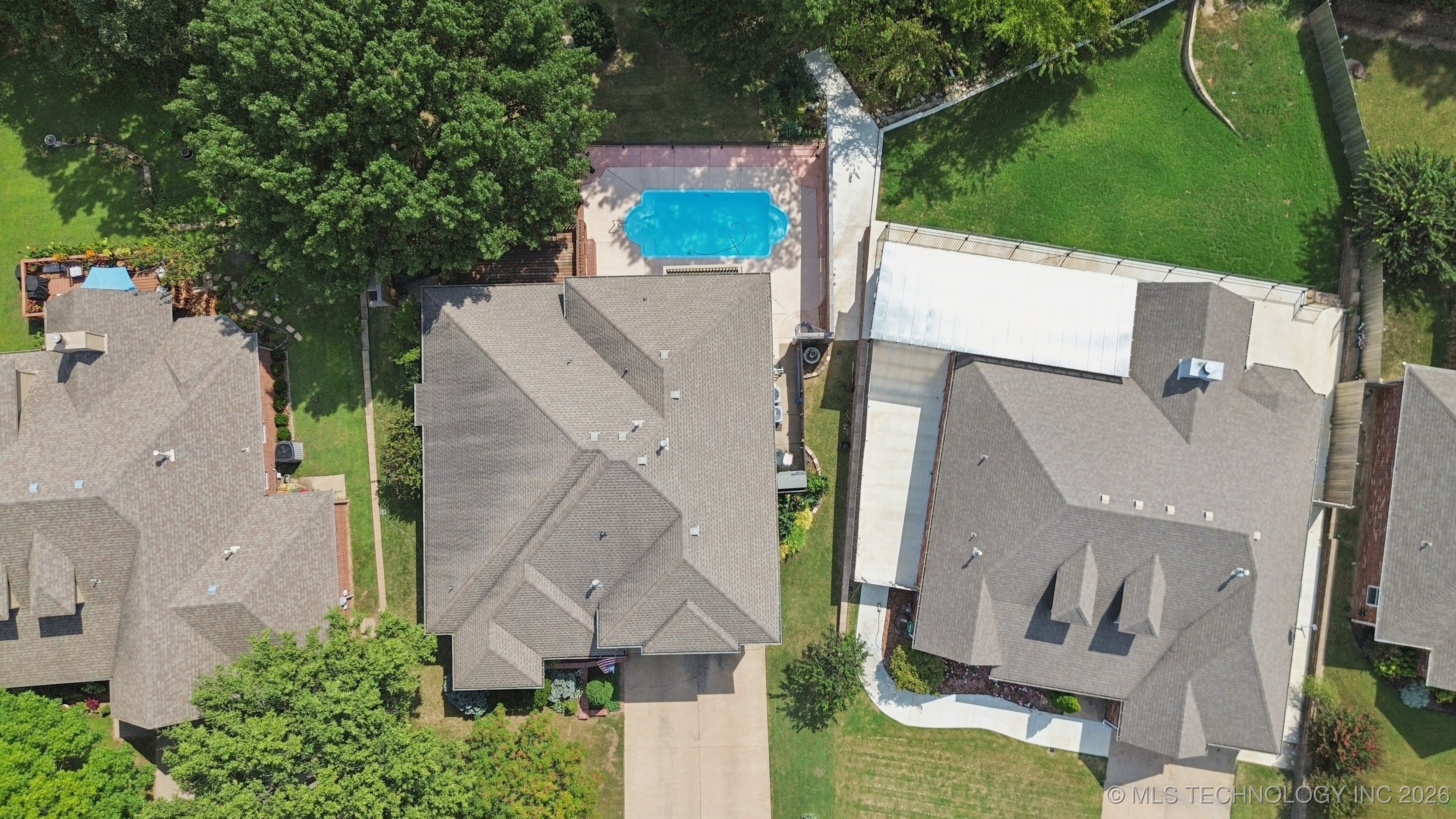 889 Ivy Lane Property Photo 42