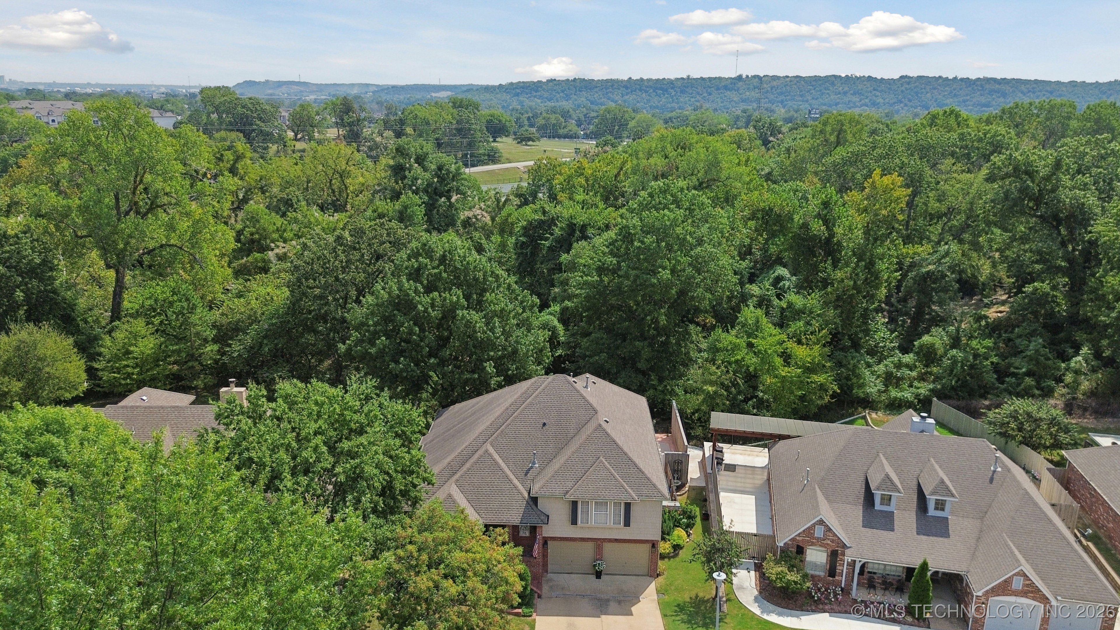 889 Ivy Lane Property Photo 43