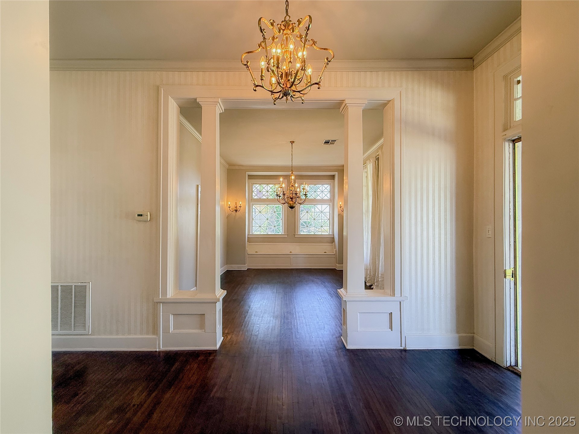 115 W 18th Street Property Photo 44