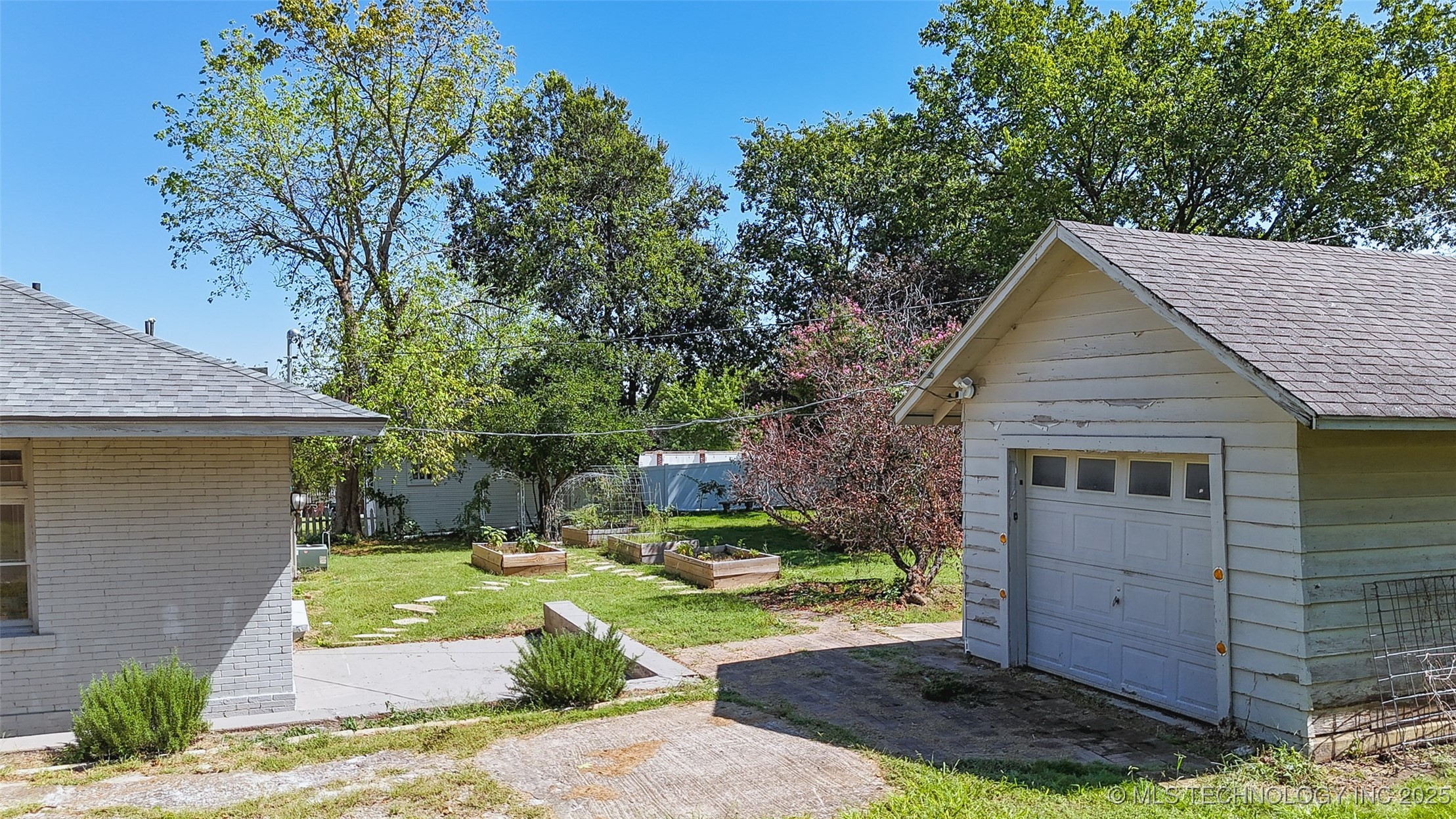 115 W 18th Street Property Photo 53