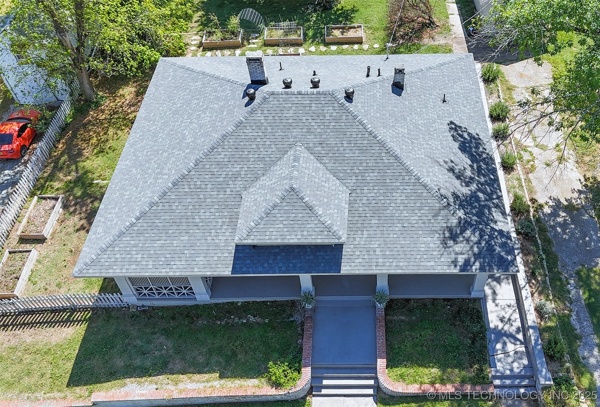 115 W 18th Street Property Photo 57