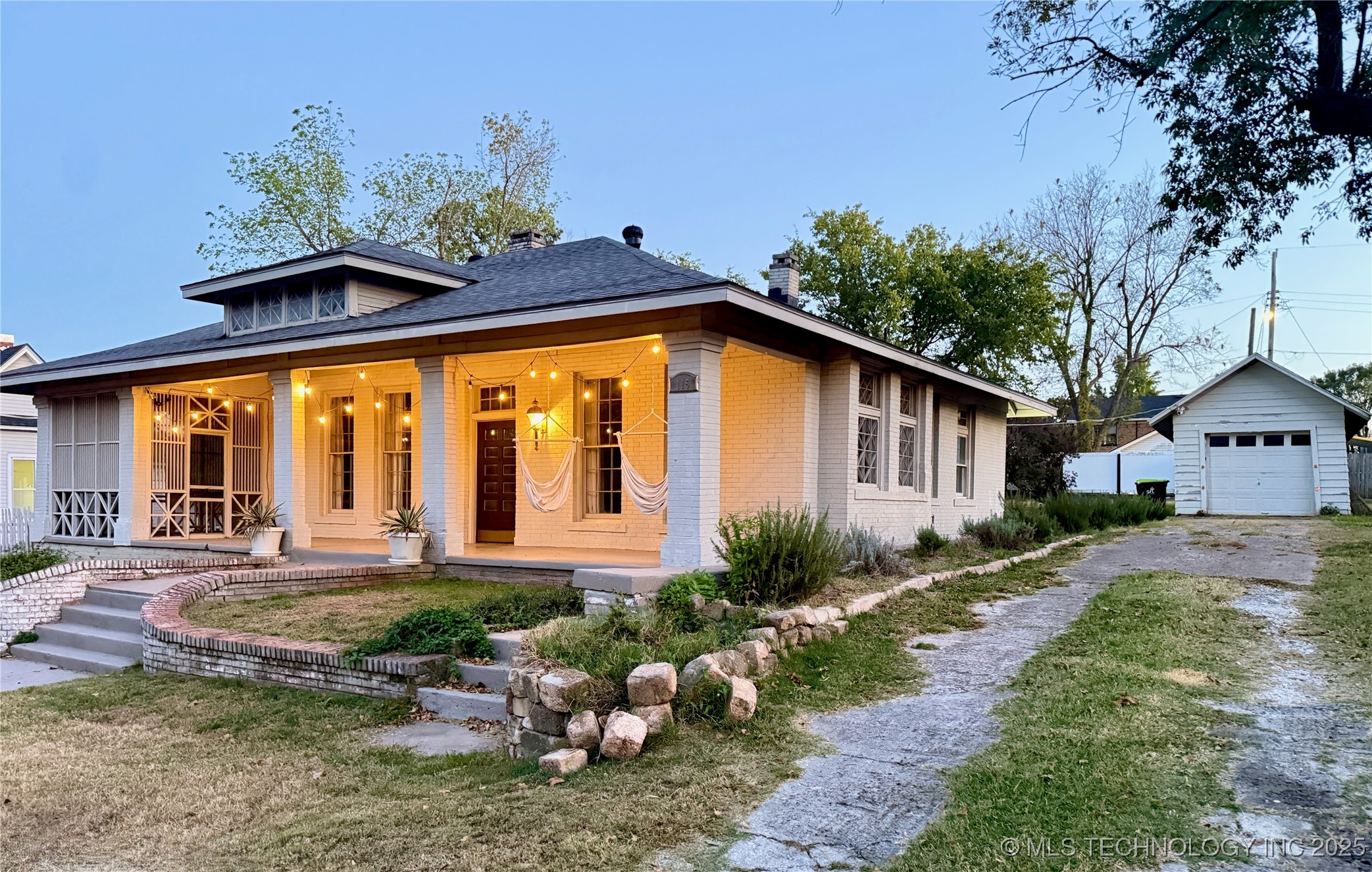 115 W 18th Street Property Photo 65