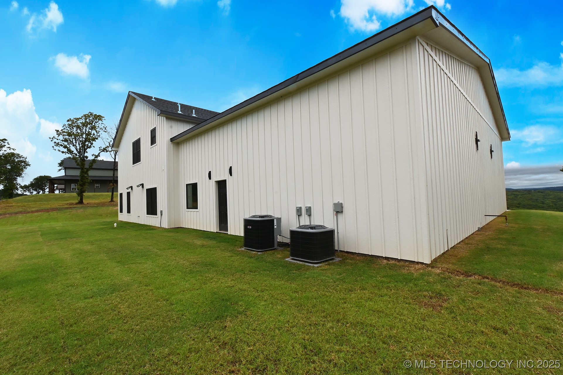 34750 S Falcon Crest Lane Property Photo 7