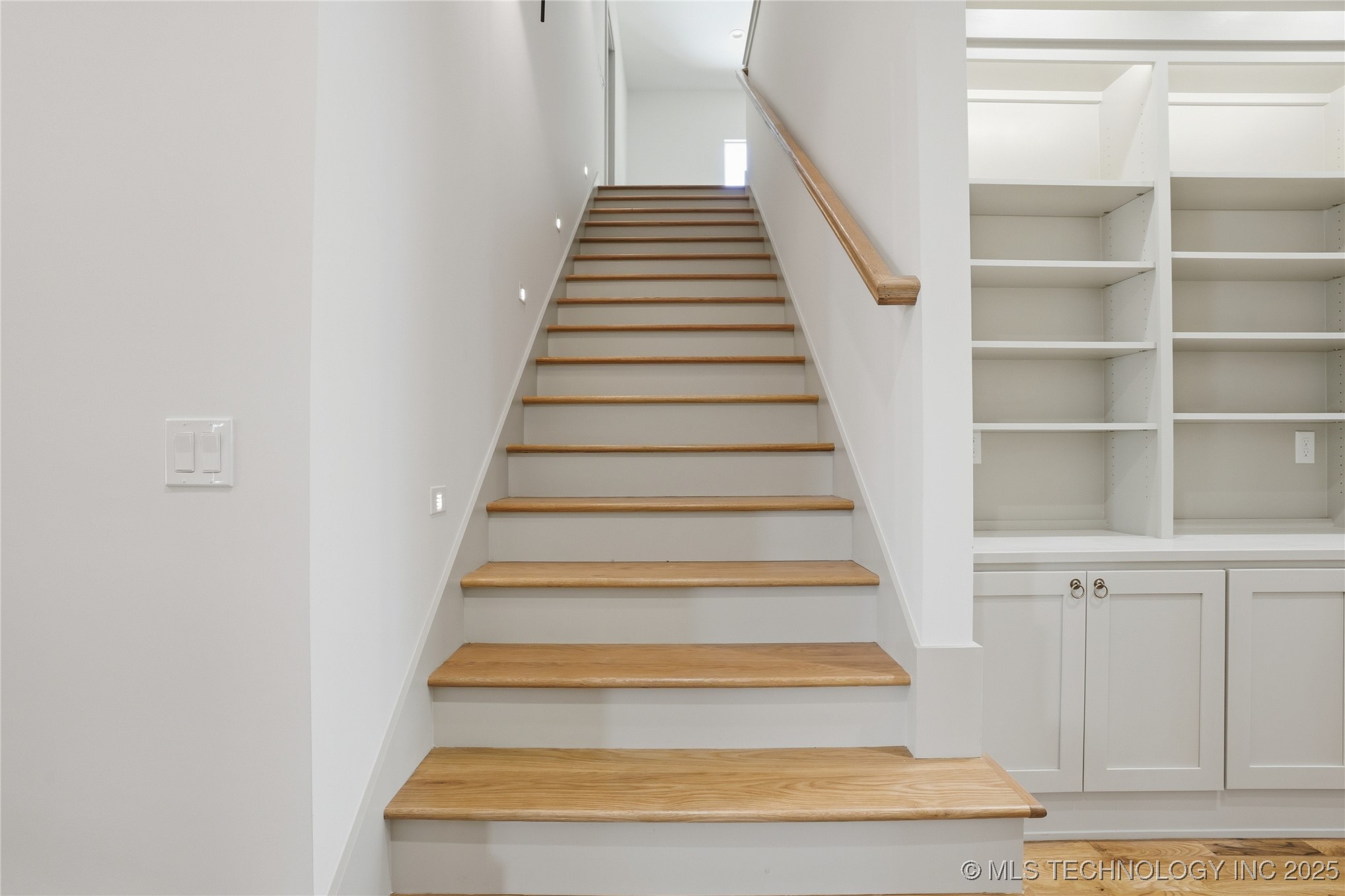 337 E 46th Street Property Photo 5