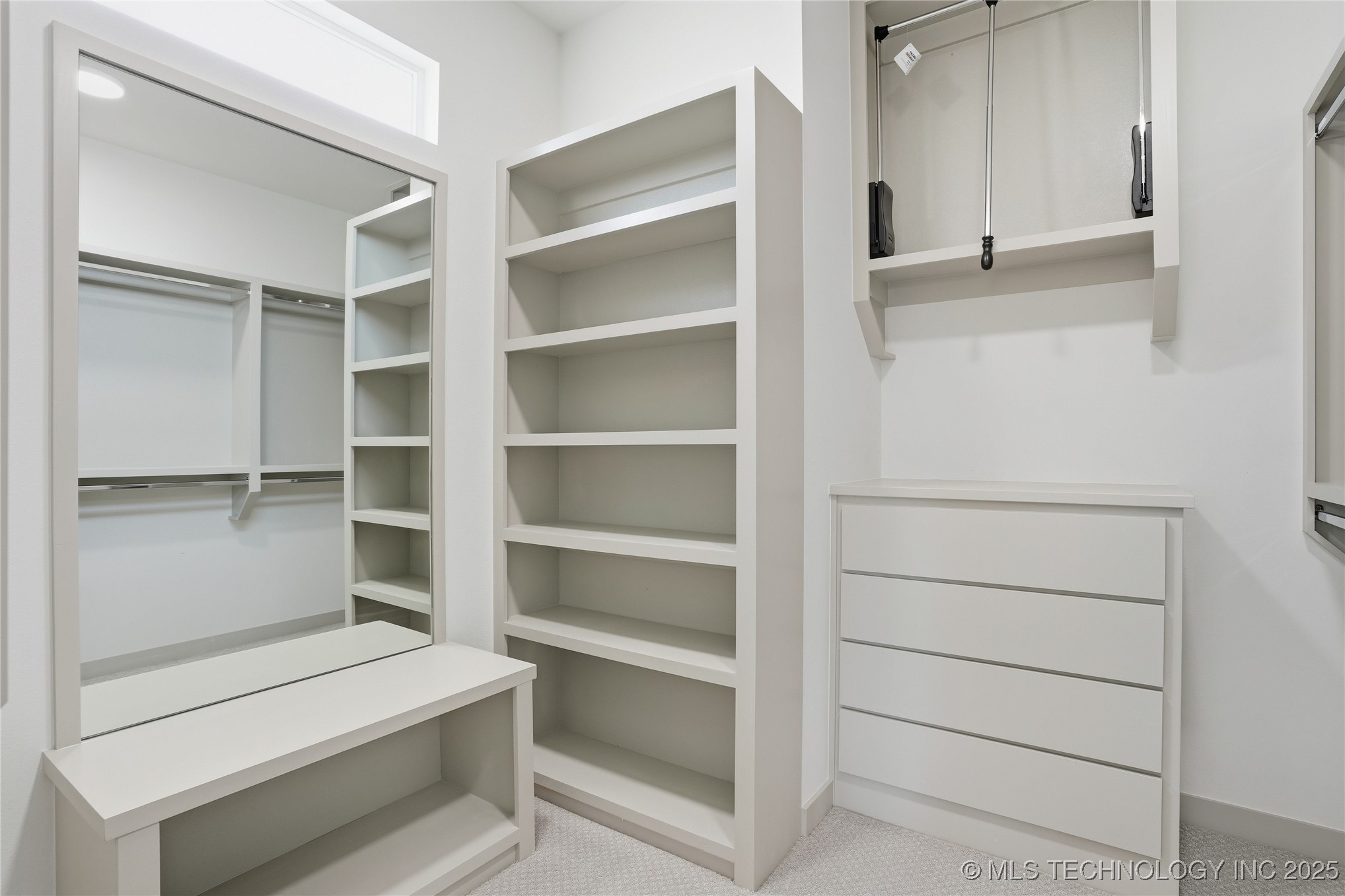 337 E 46th Street Property Photo 41