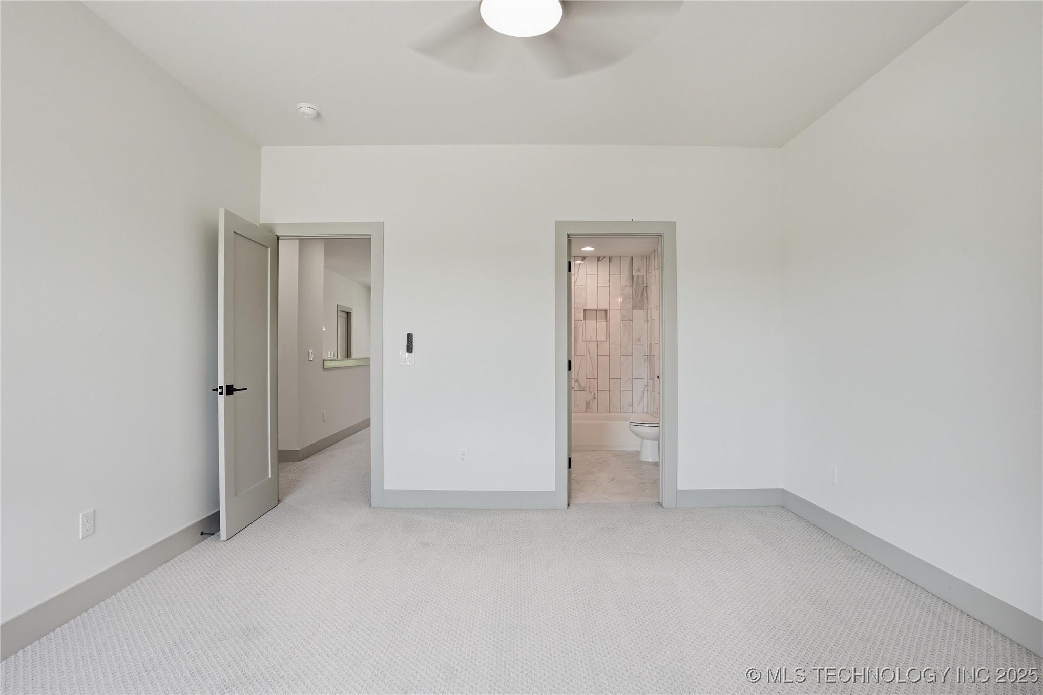 337 E 46th Street Property Photo 44