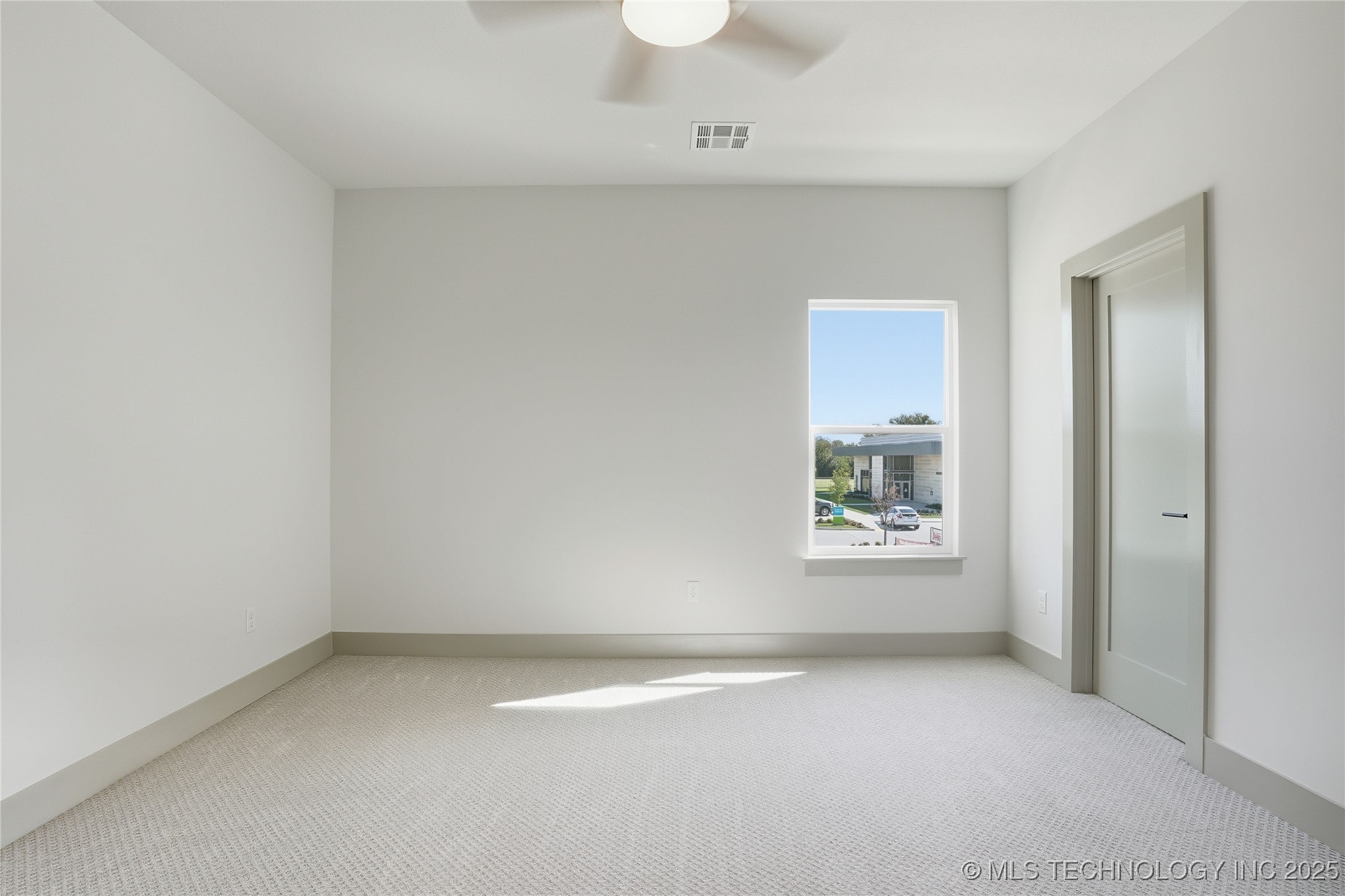 337 E 46th Street Property Photo 45