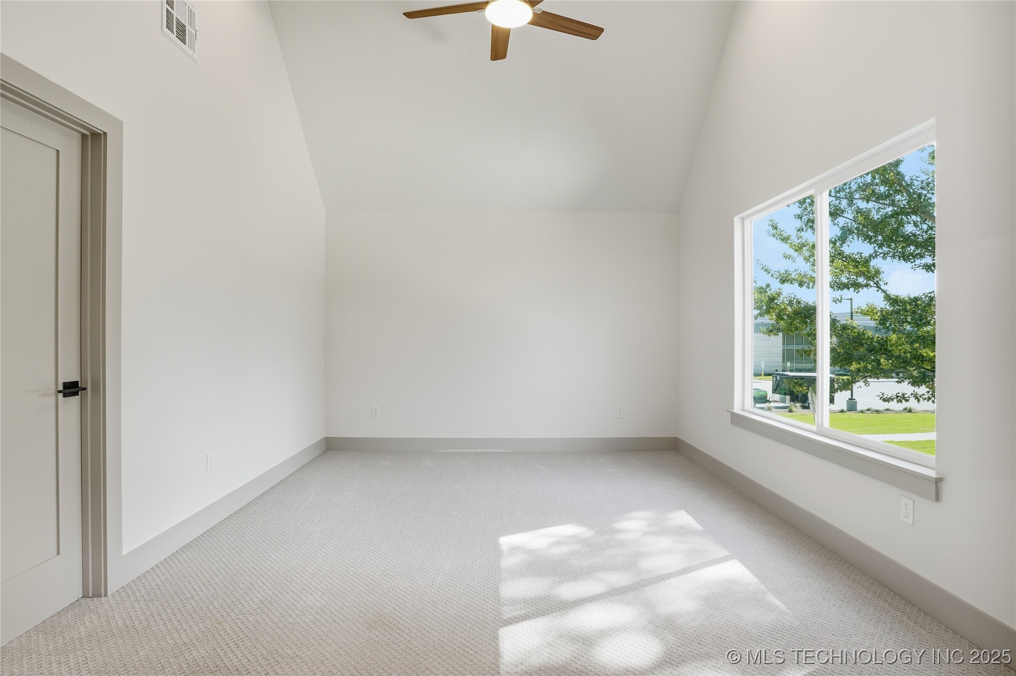 337 E 46th Street Property Photo 55