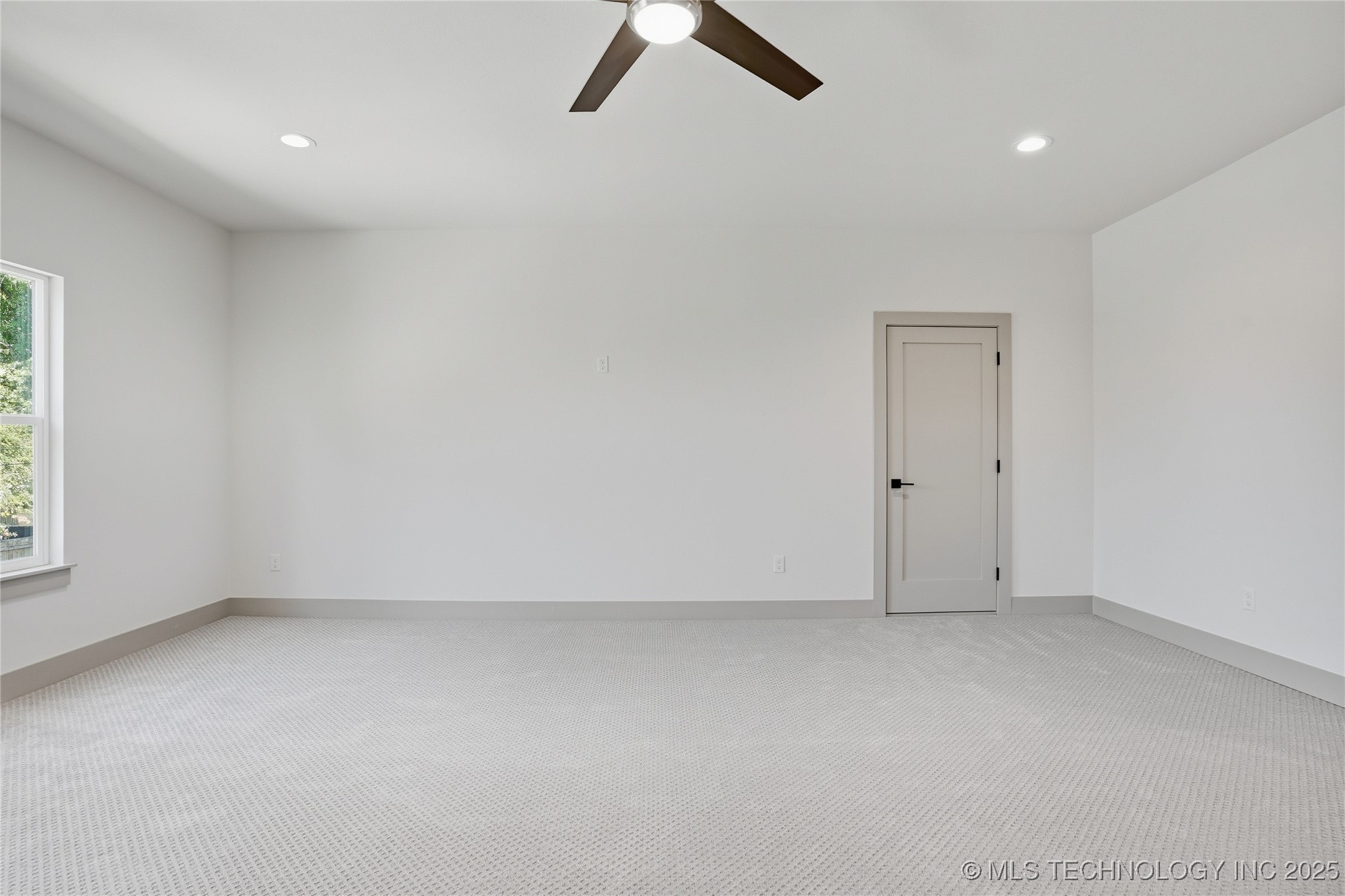 337 E 46th Street Property Photo 60