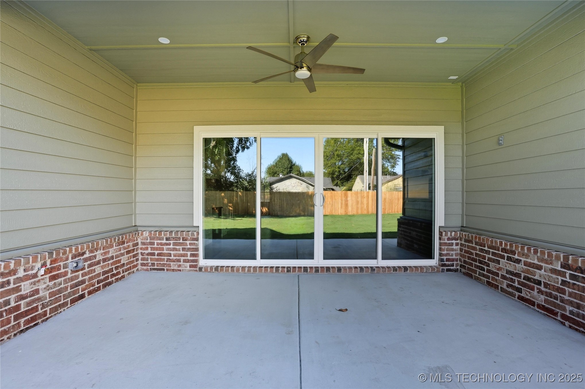 337 E 46th Street Property Photo 64