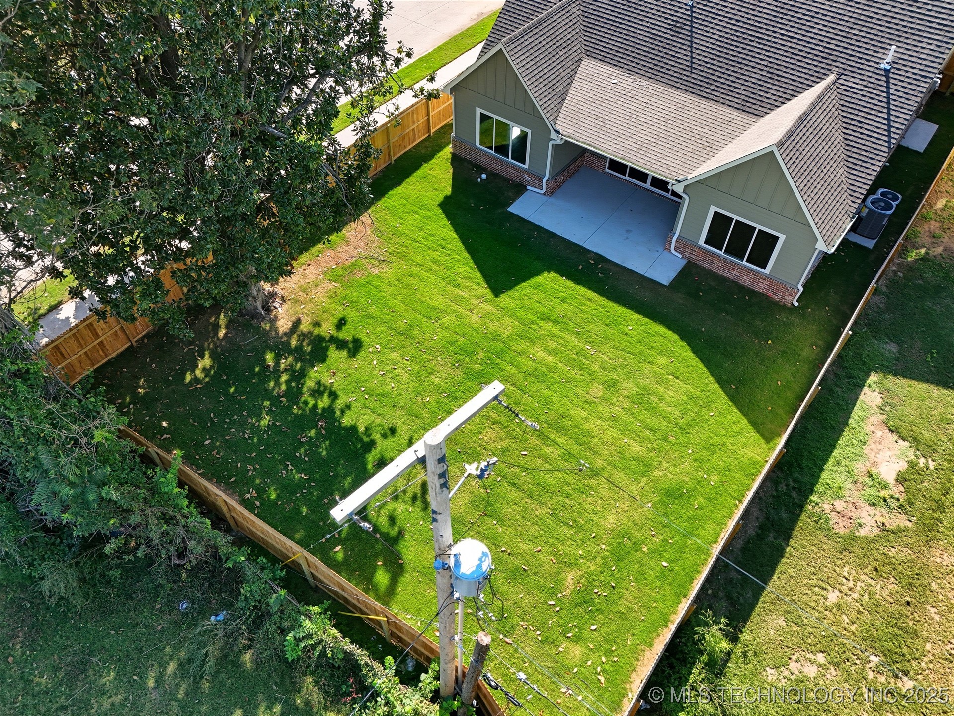 337 E 46th Street Property Photo 67