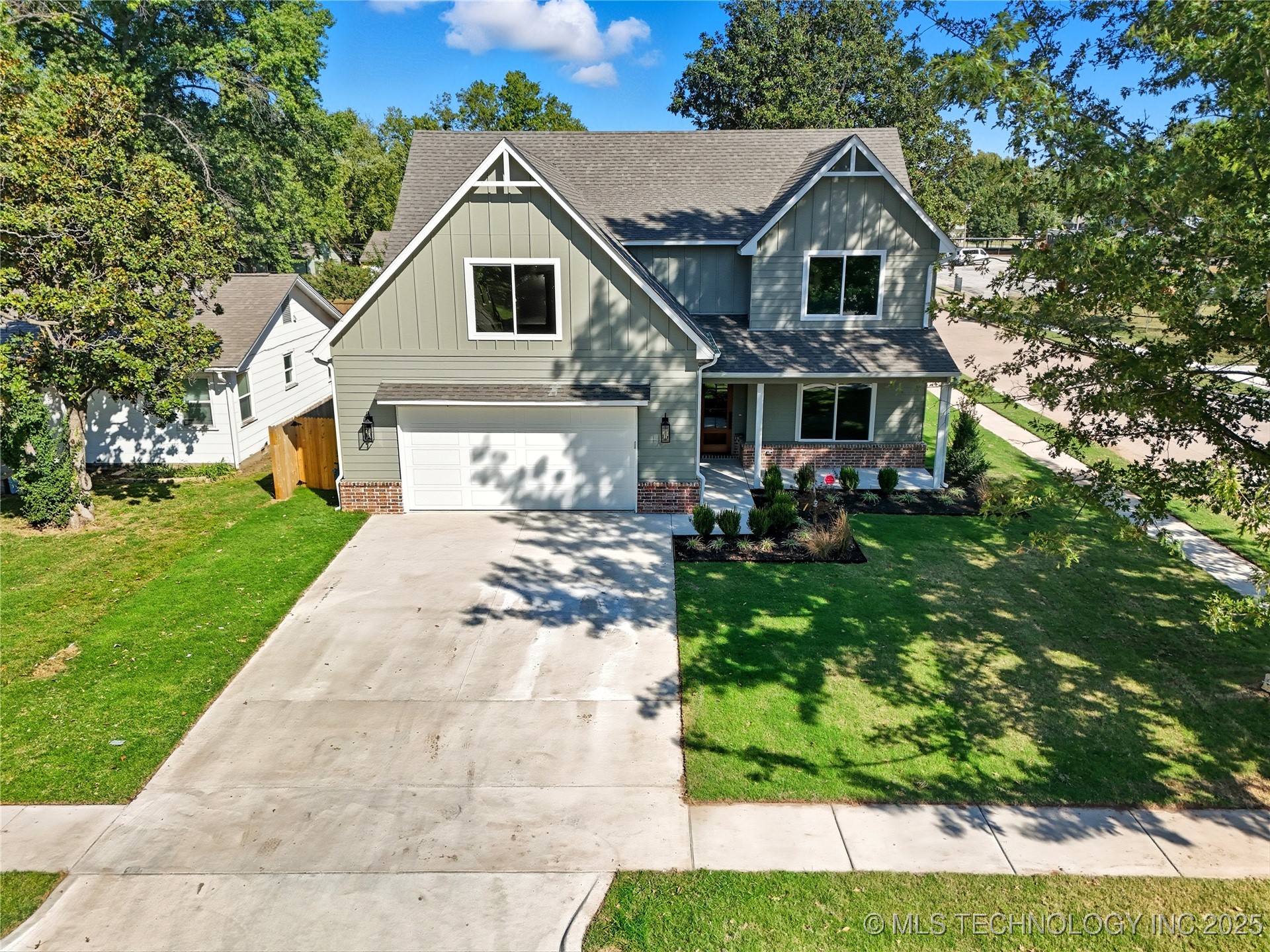 337 E 46th Street Property Photo 71