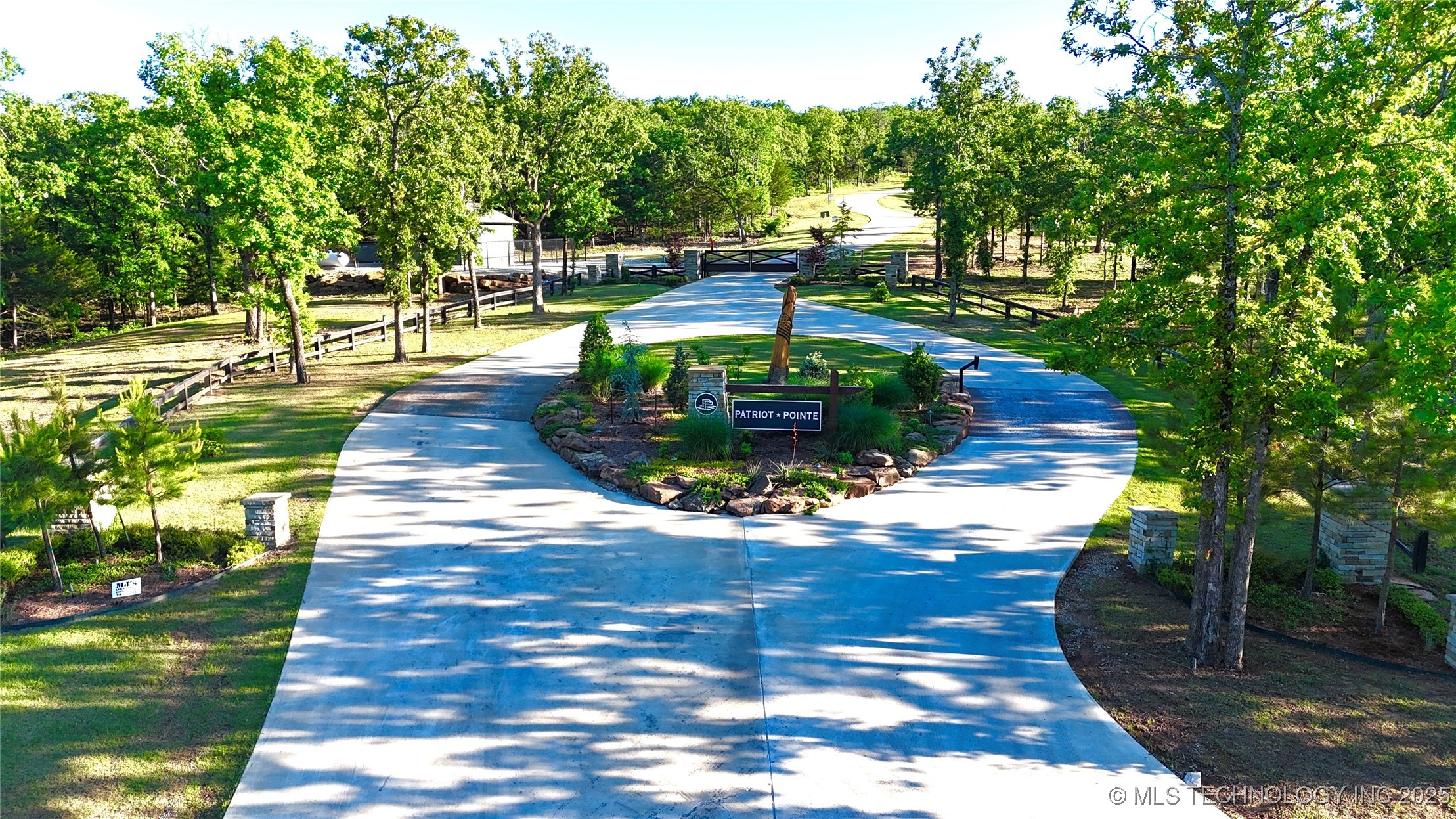 210 Patriot Pointe Loop Property Photo 9