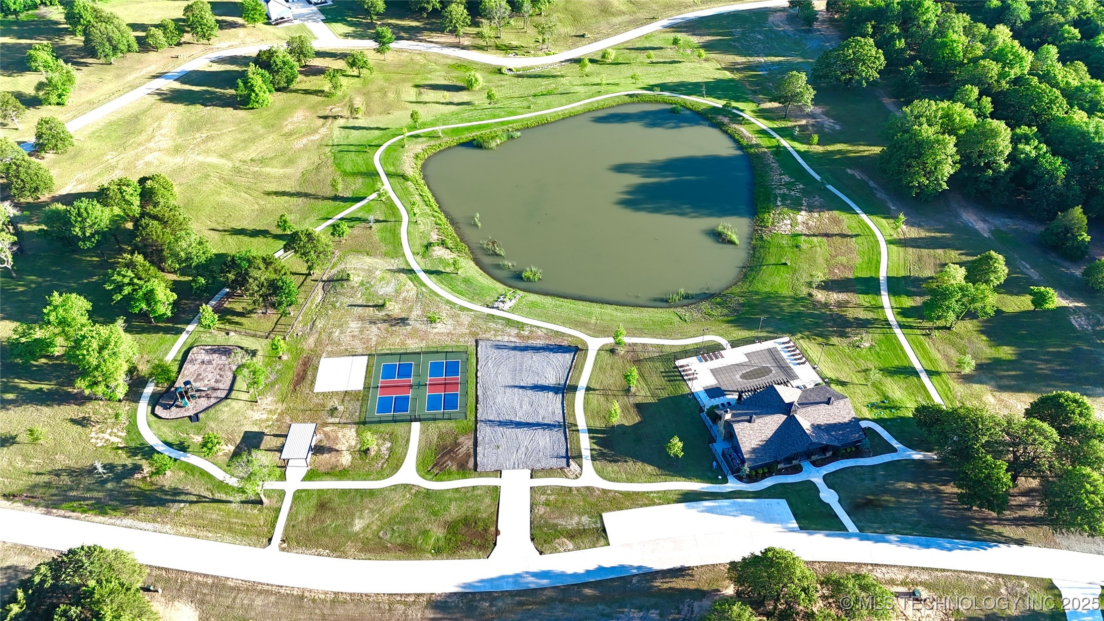 210 Patriot Pointe Loop Property Photo 10