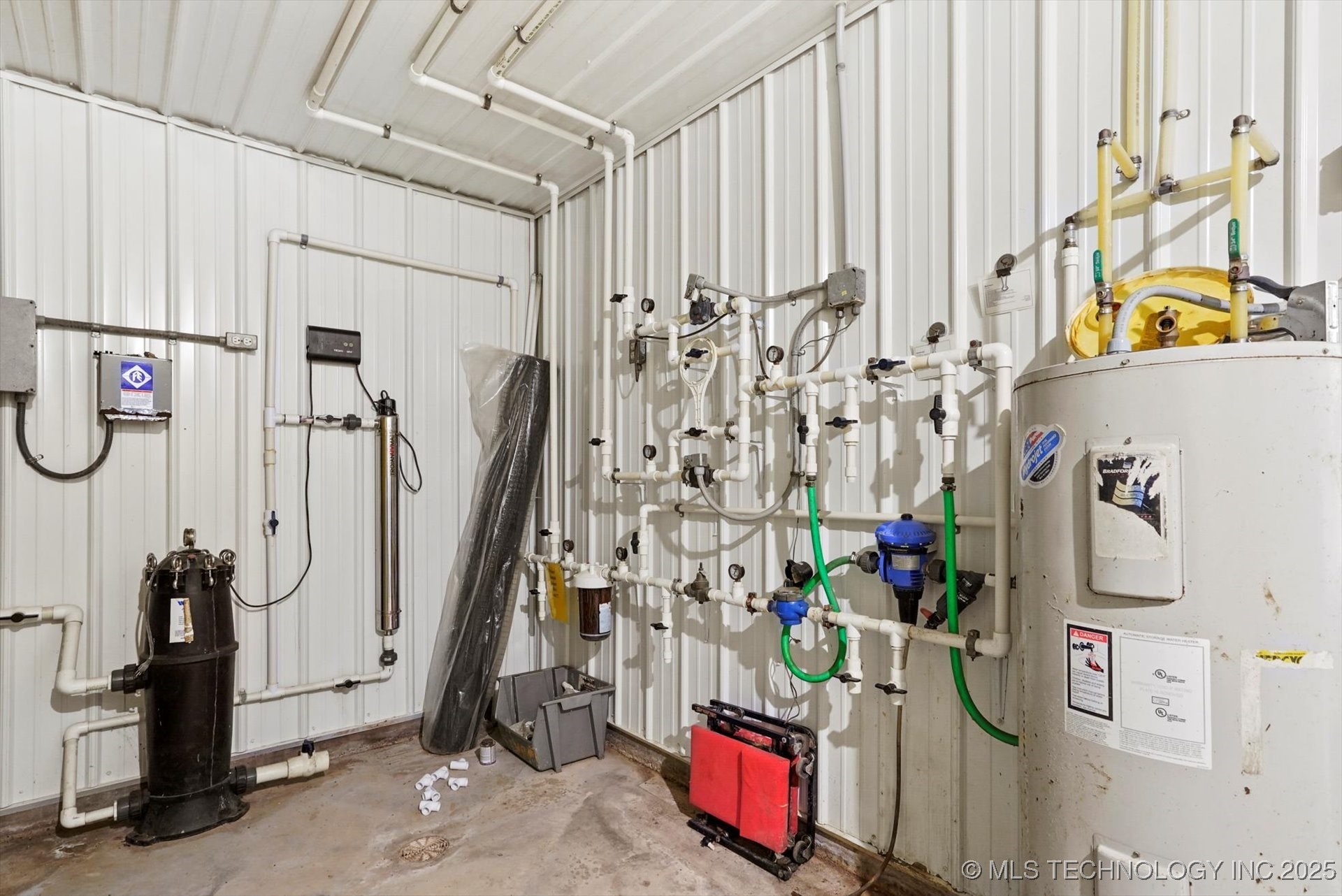 8722 S Cherokee Street Property Photo 8