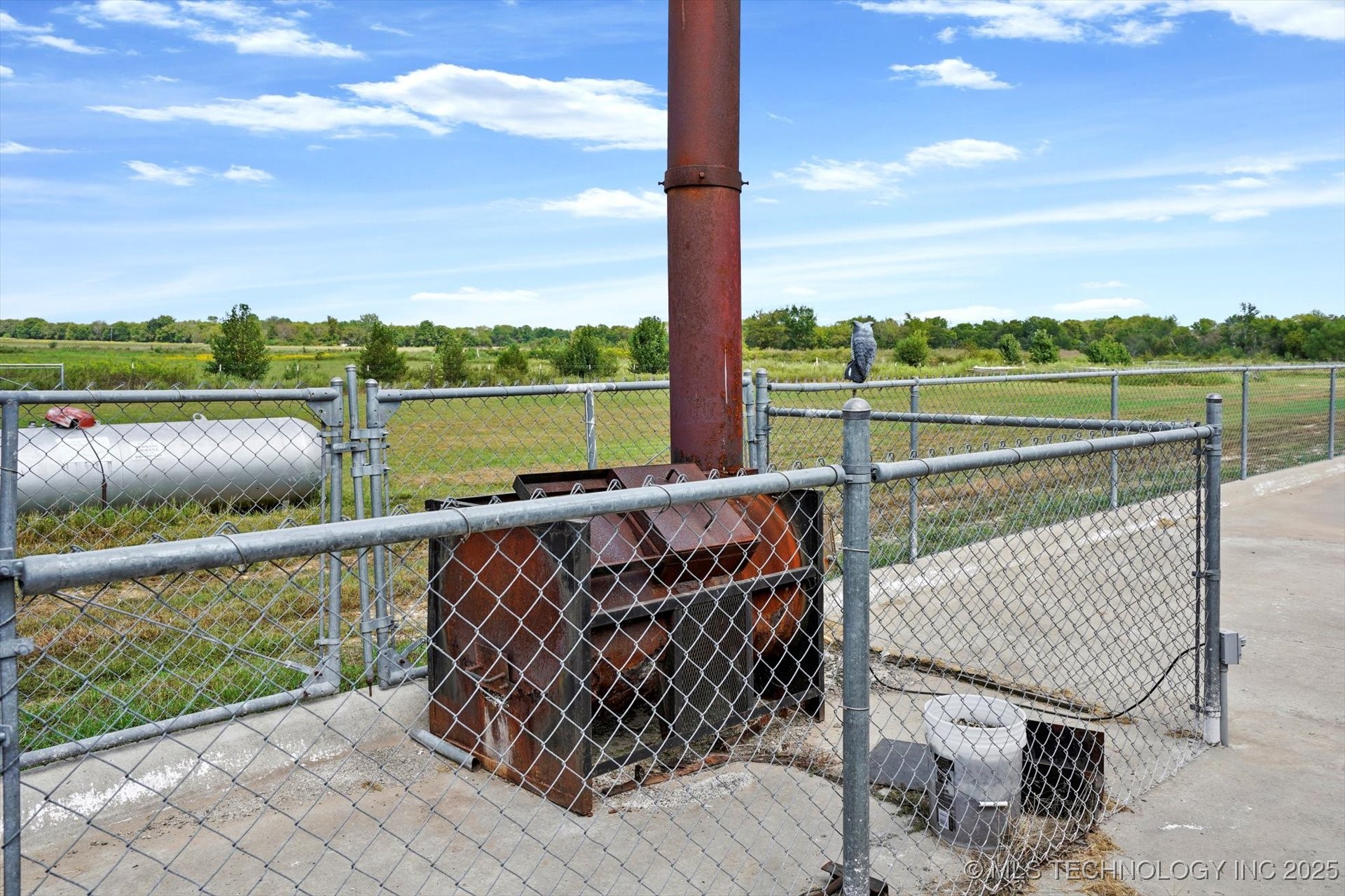 8722 S Cherokee Street Property Photo 18