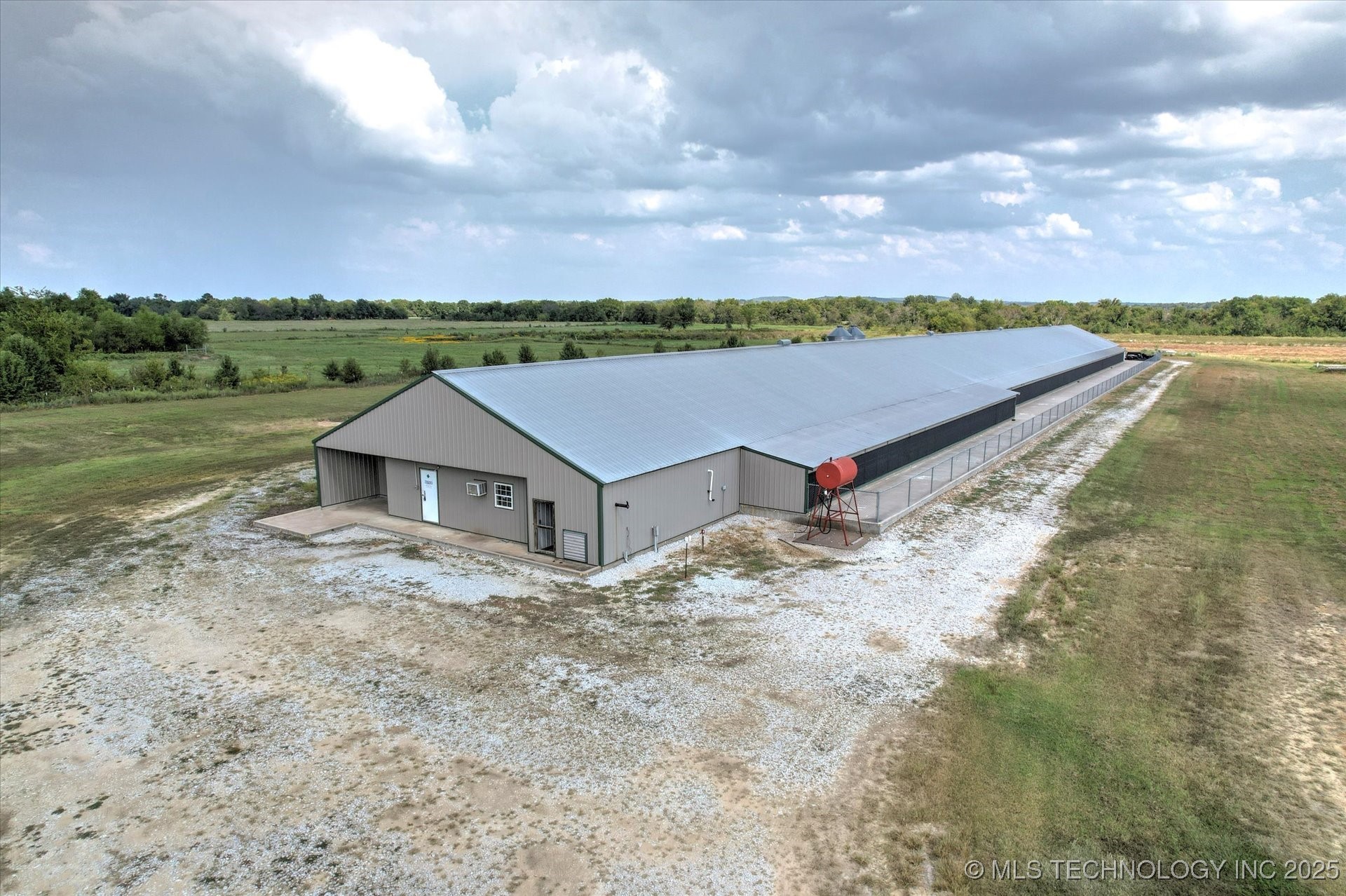 8722 S Cherokee Street Property Photo 26