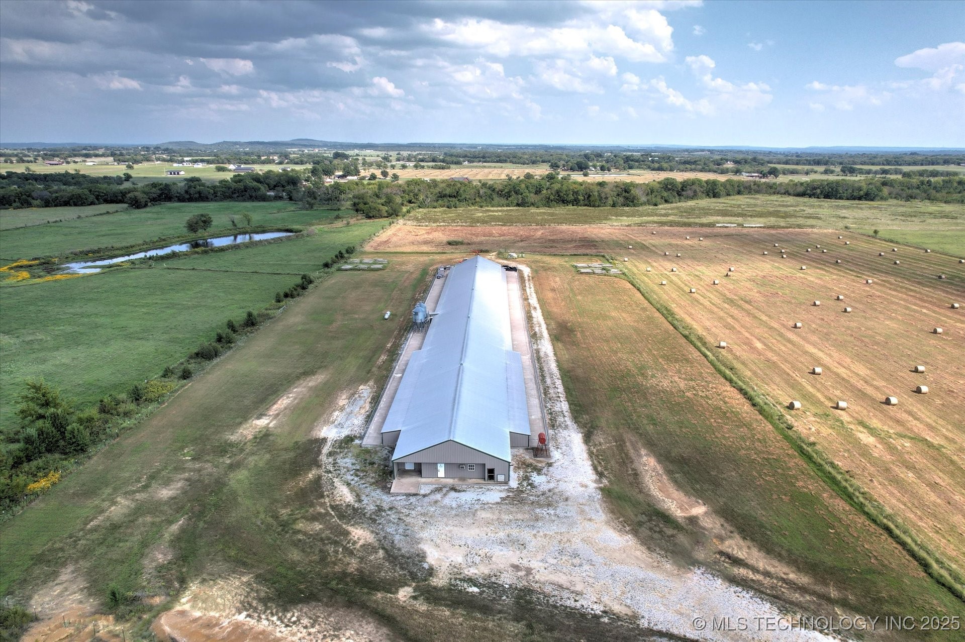 8722 S Cherokee Street Property Photo 27