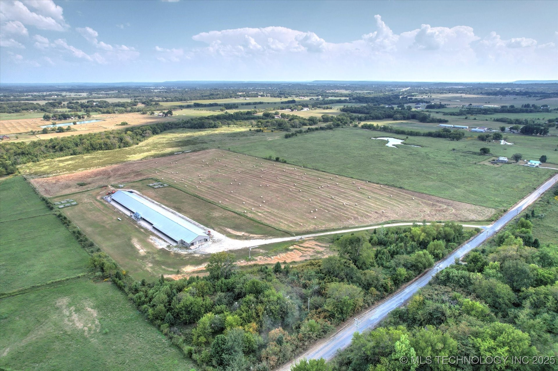 8722 S Cherokee Street Property Photo 30