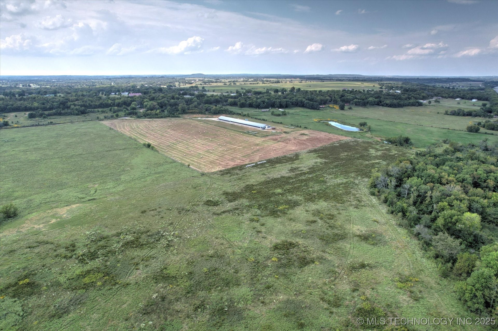 8722 S Cherokee Street Property Photo 32