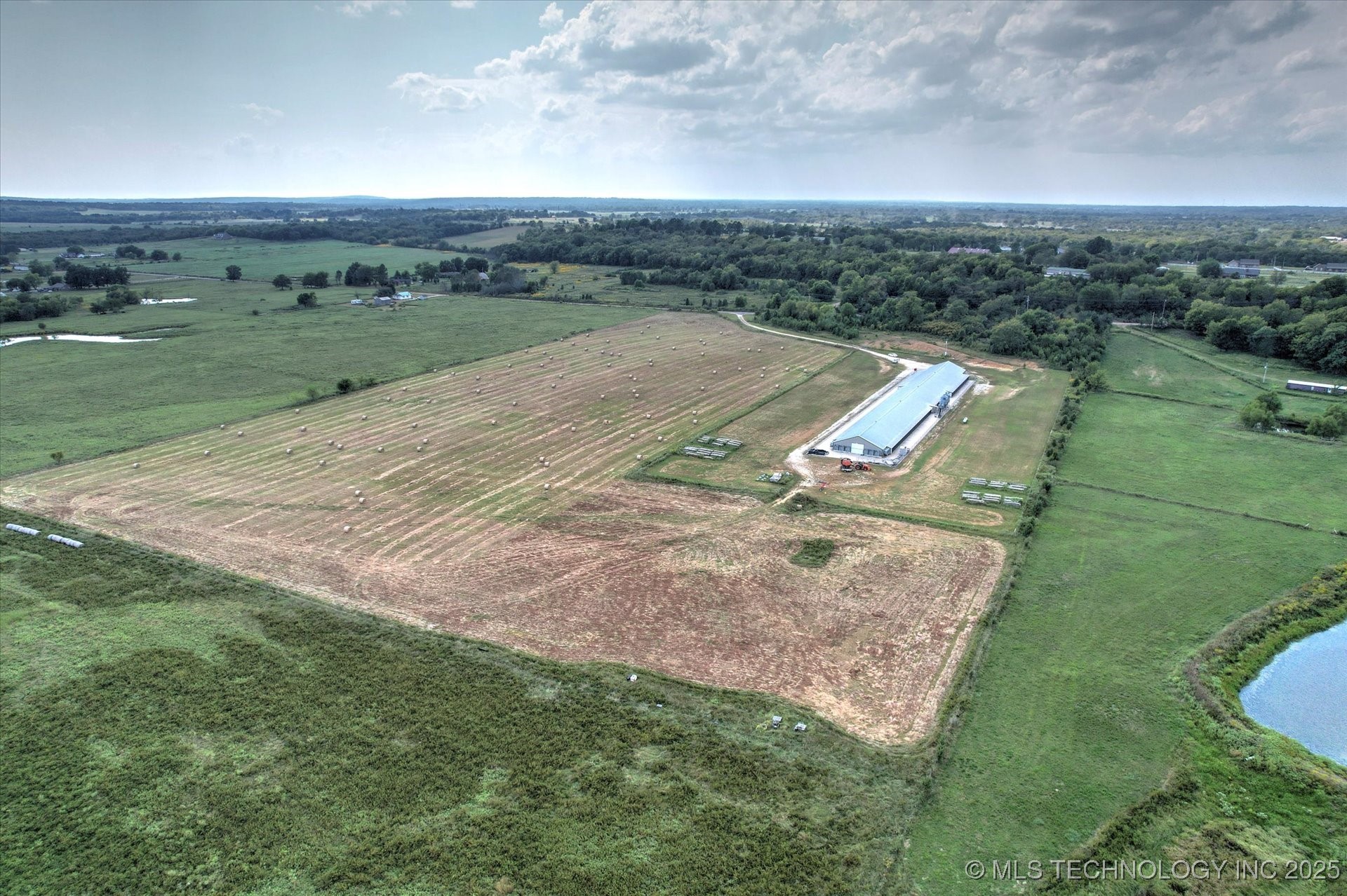 8722 S Cherokee Street Property Photo 34