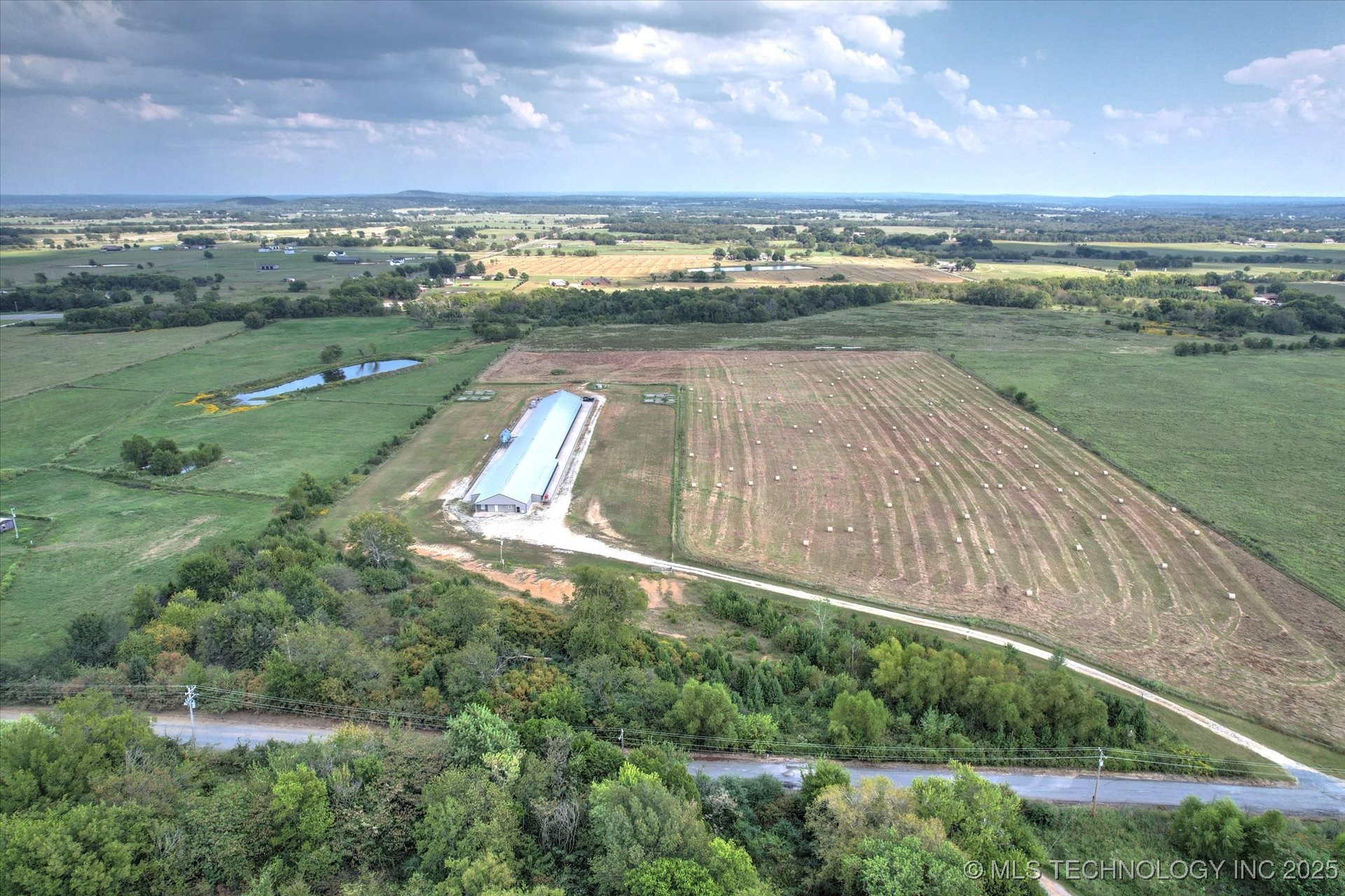 8722 S Cherokee Street Property Photo 38