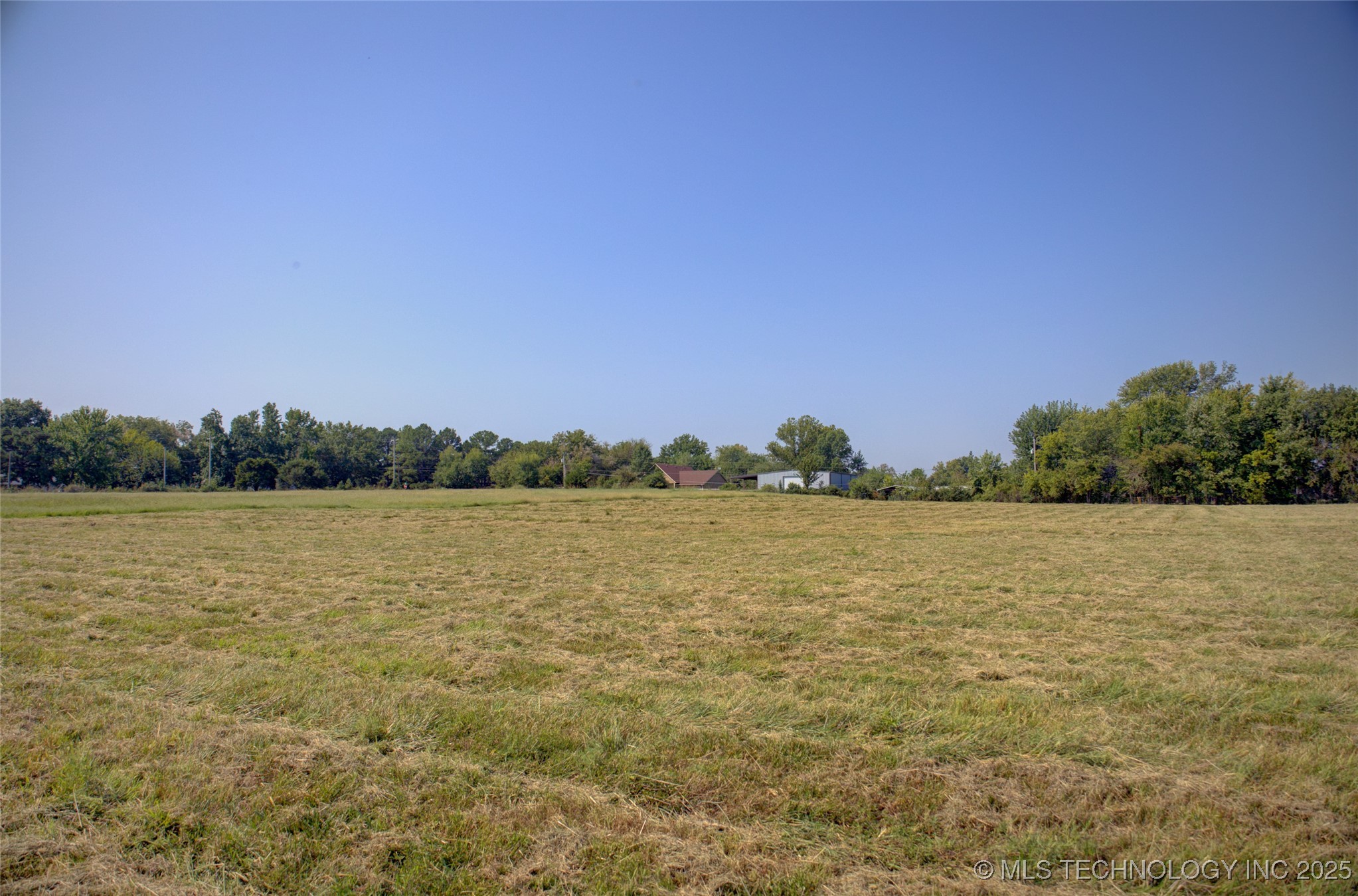 001 S 4120 Road Property Photo 2