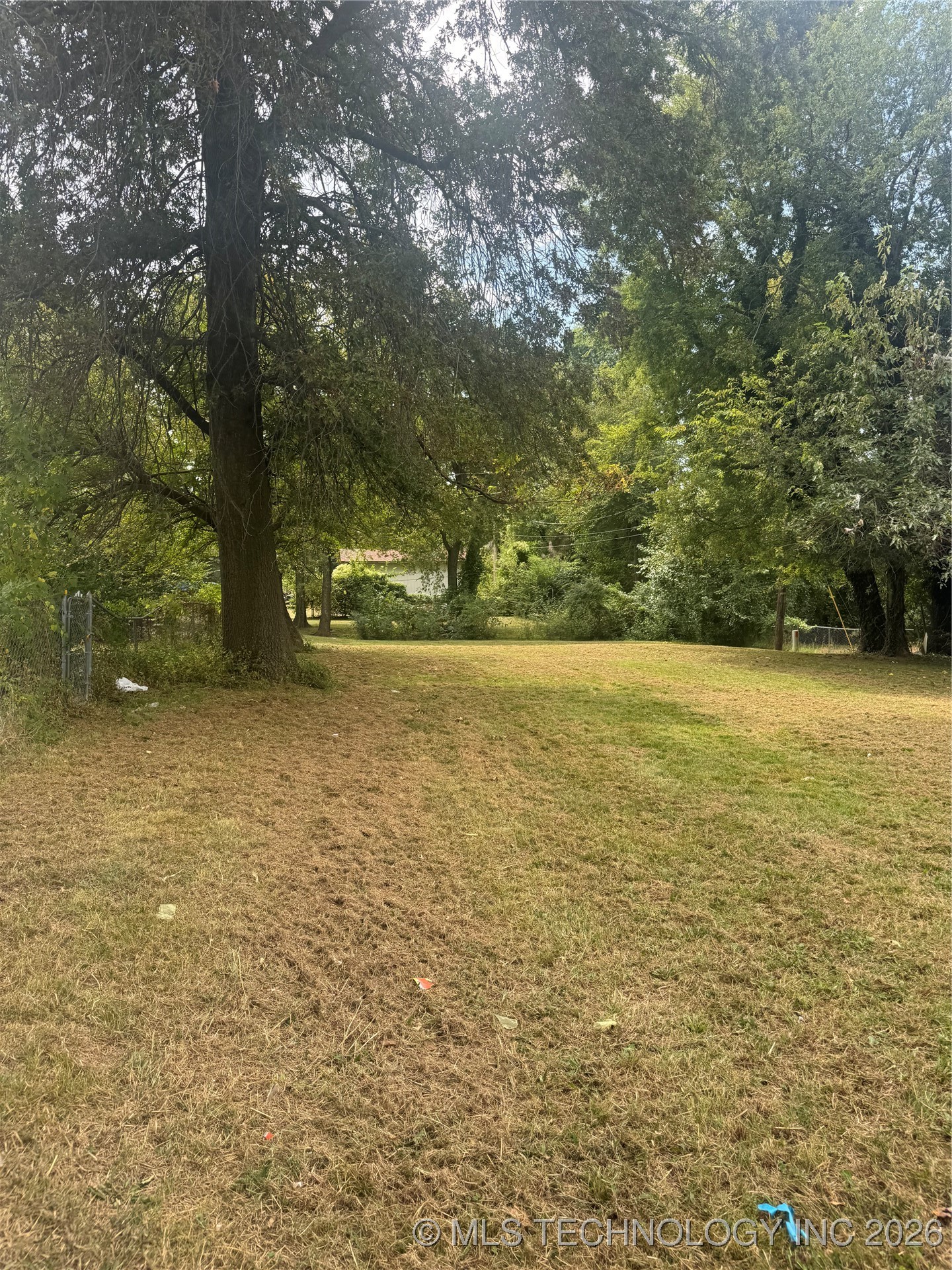 712 E 13th Street Property Photo 2