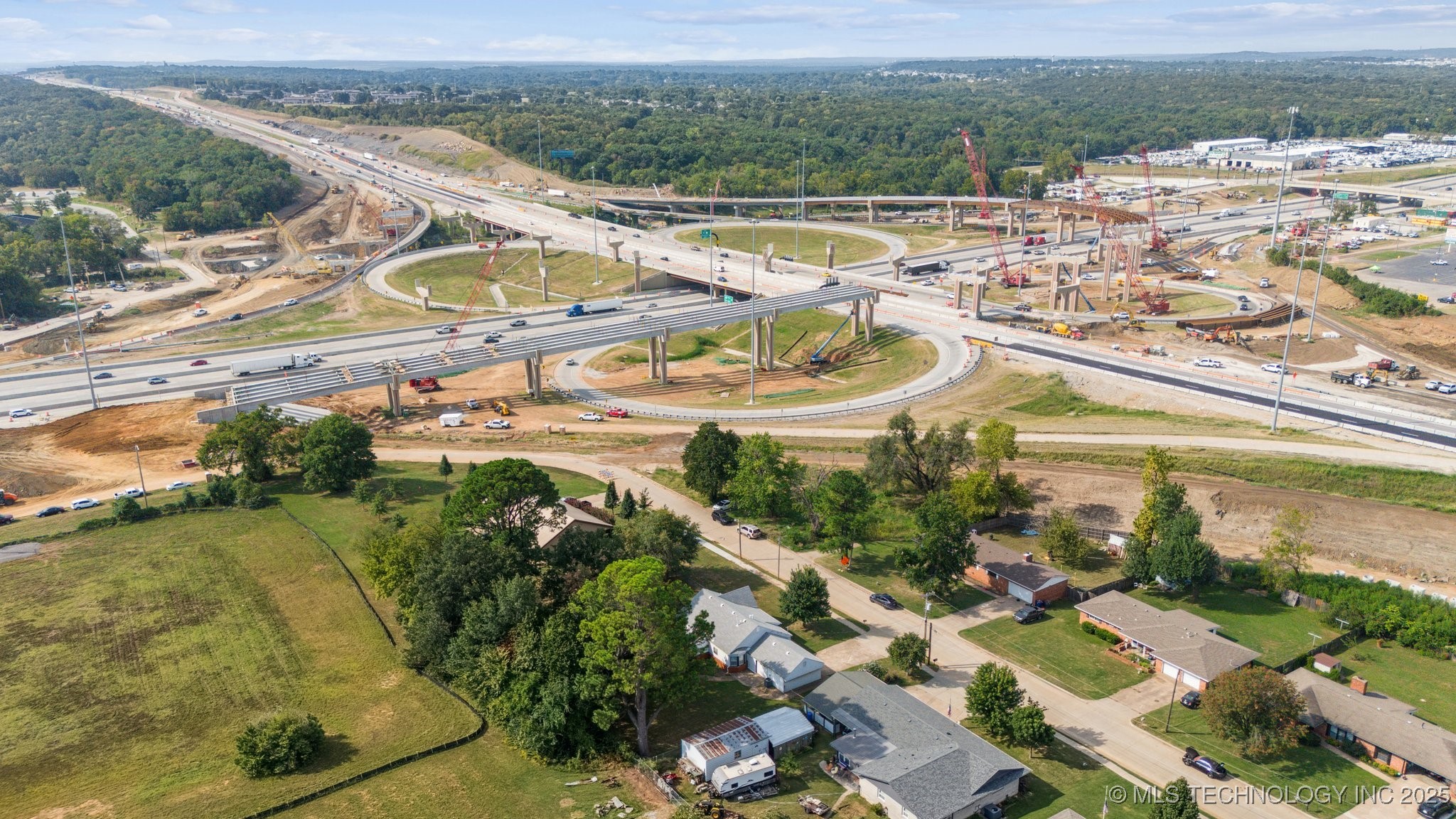 4939 S Olympia Avenue Property Photo 25