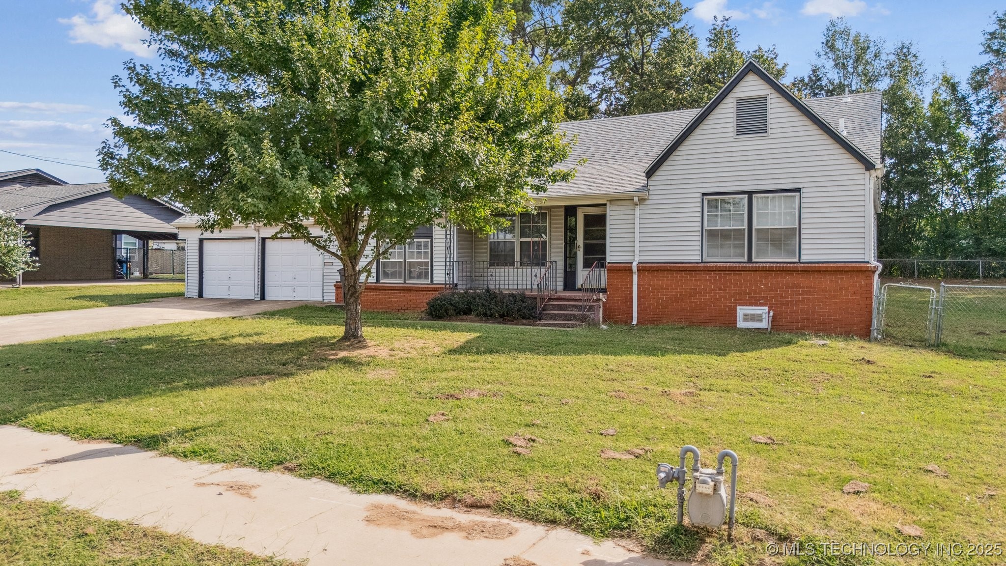 4939 S Olympia Avenue Property Photo 26