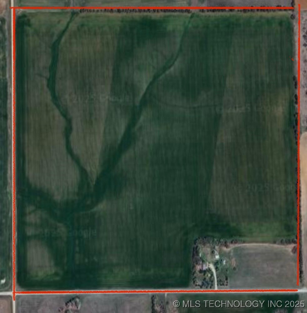 Bender Road Property Photo 8