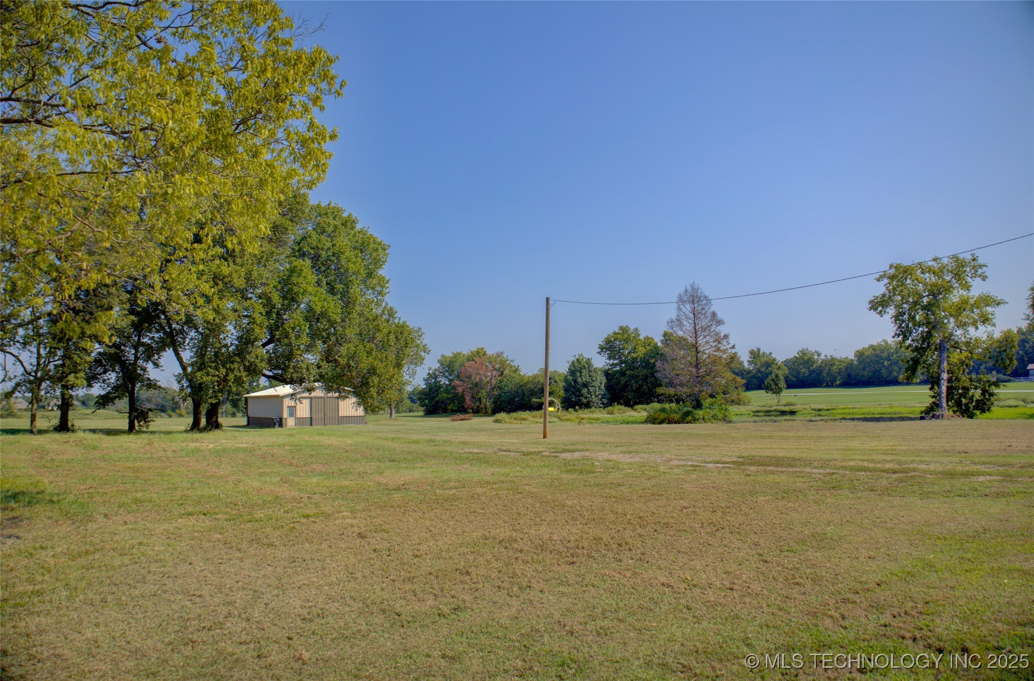 9097 E 580 Road Property Photo 14