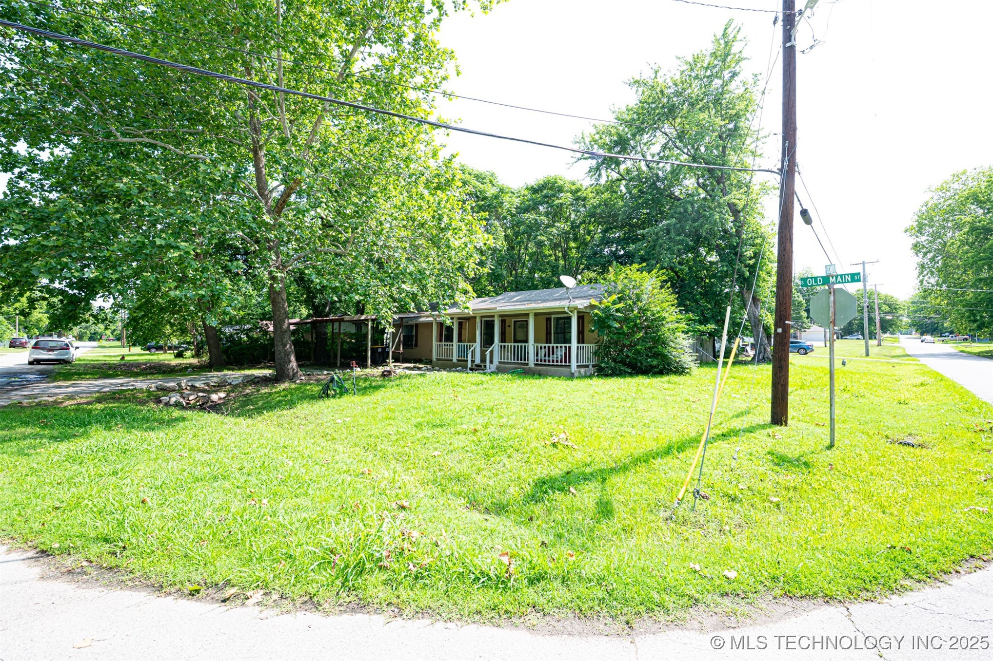 105 S Old Main Street Property Photo 1