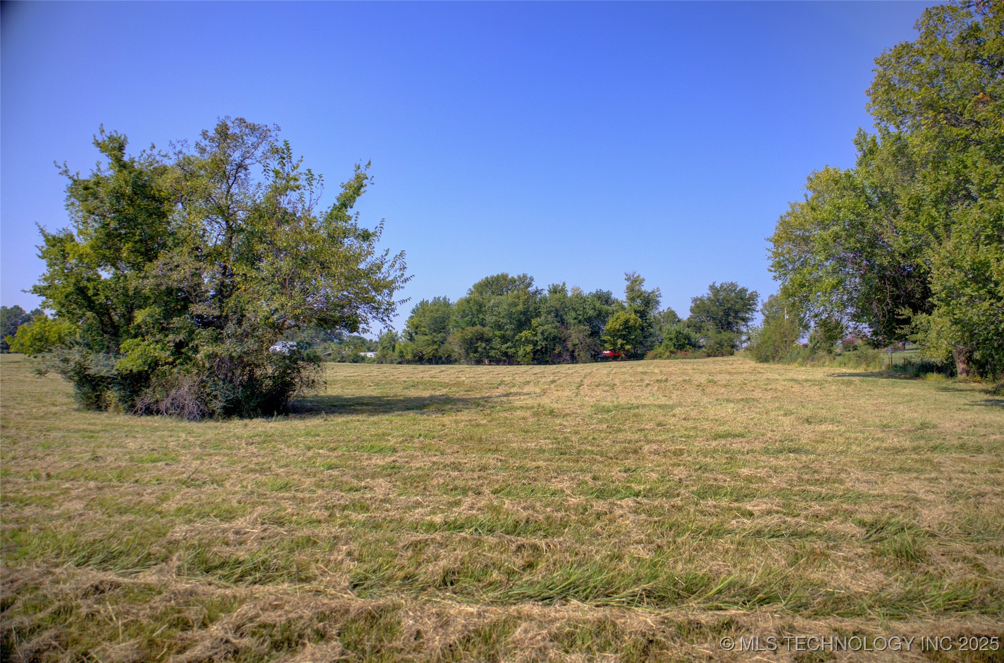 002 S 4120 Road Property Photo 2